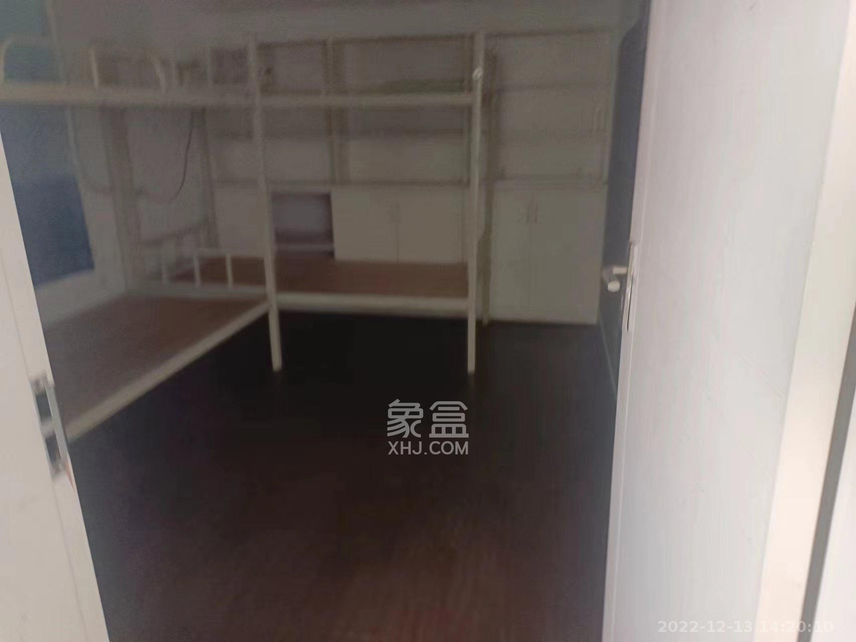 美林景园  4室2厅1卫    3600.0元/月室内图