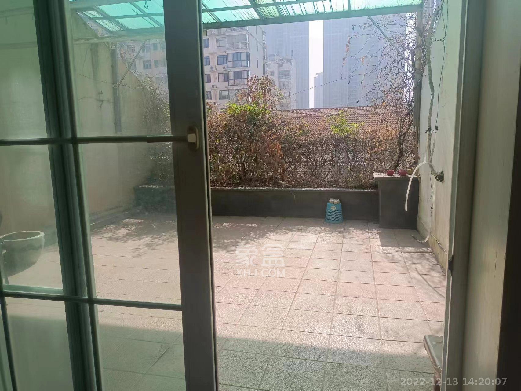 美林景园  4室2厅1卫    3600.0元/月室内图