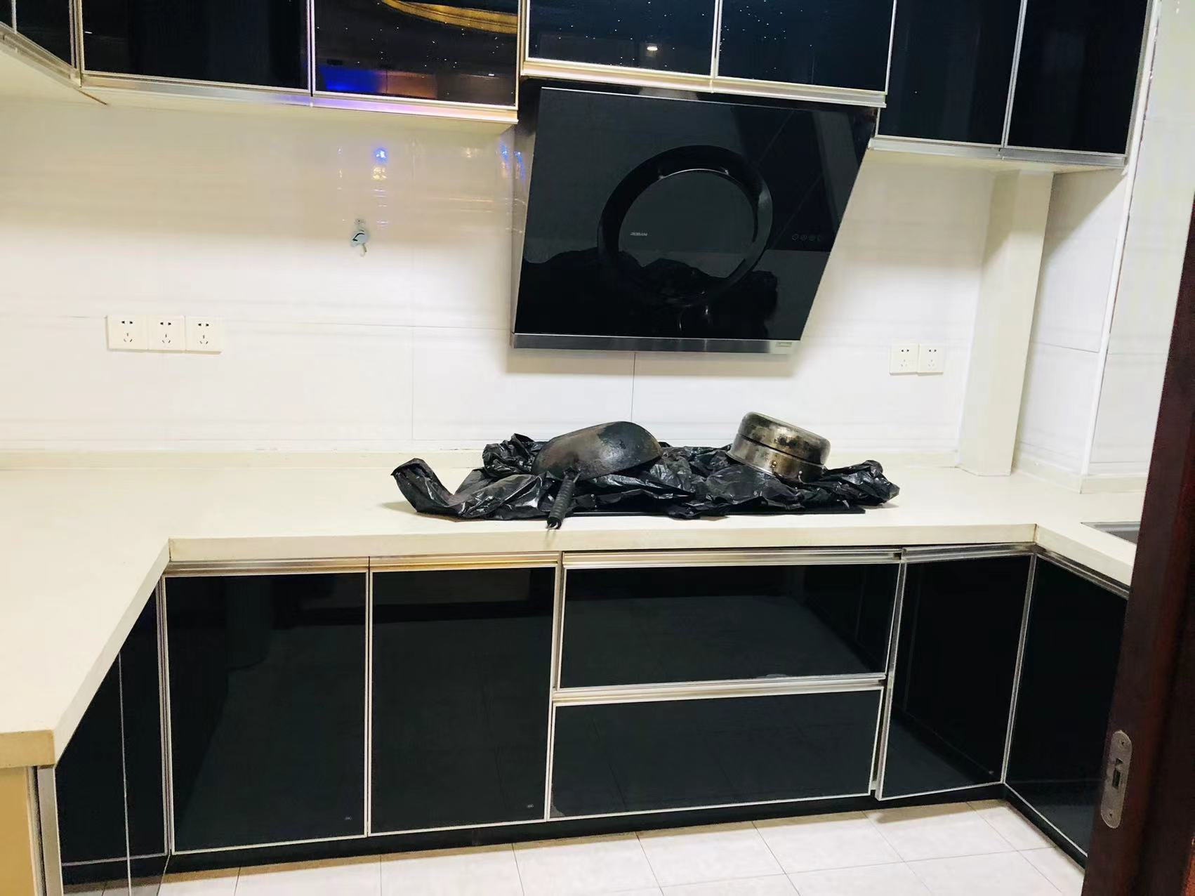 曼哈顿花园 3室2厅2卫 110.0万 曼哈顿花园 3室2厅2卫 110.0万室内图