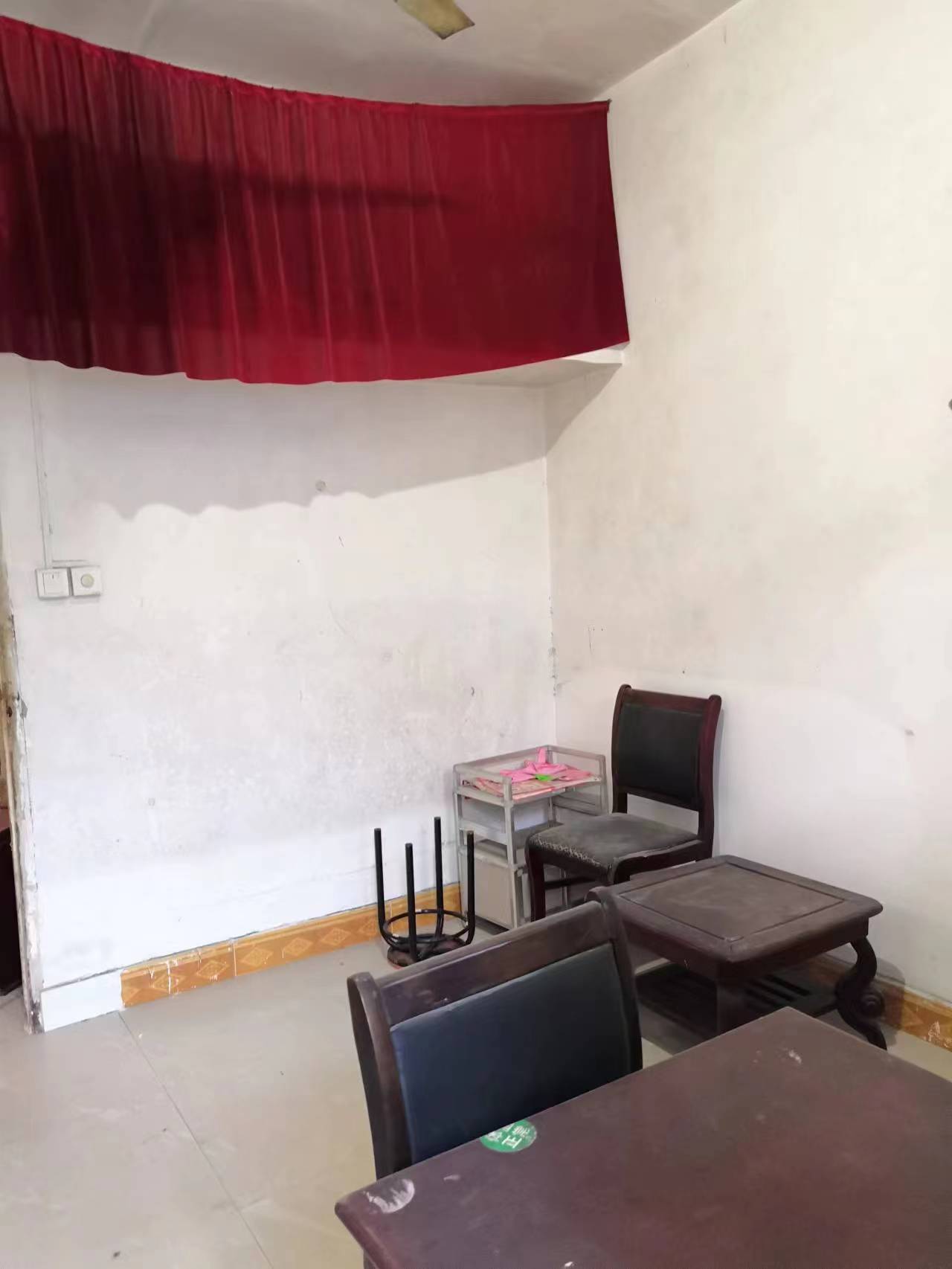 体育路散盘  3室0厅0卫    30.0万 体育路散盘  3室0厅0卫    30.0万室内图