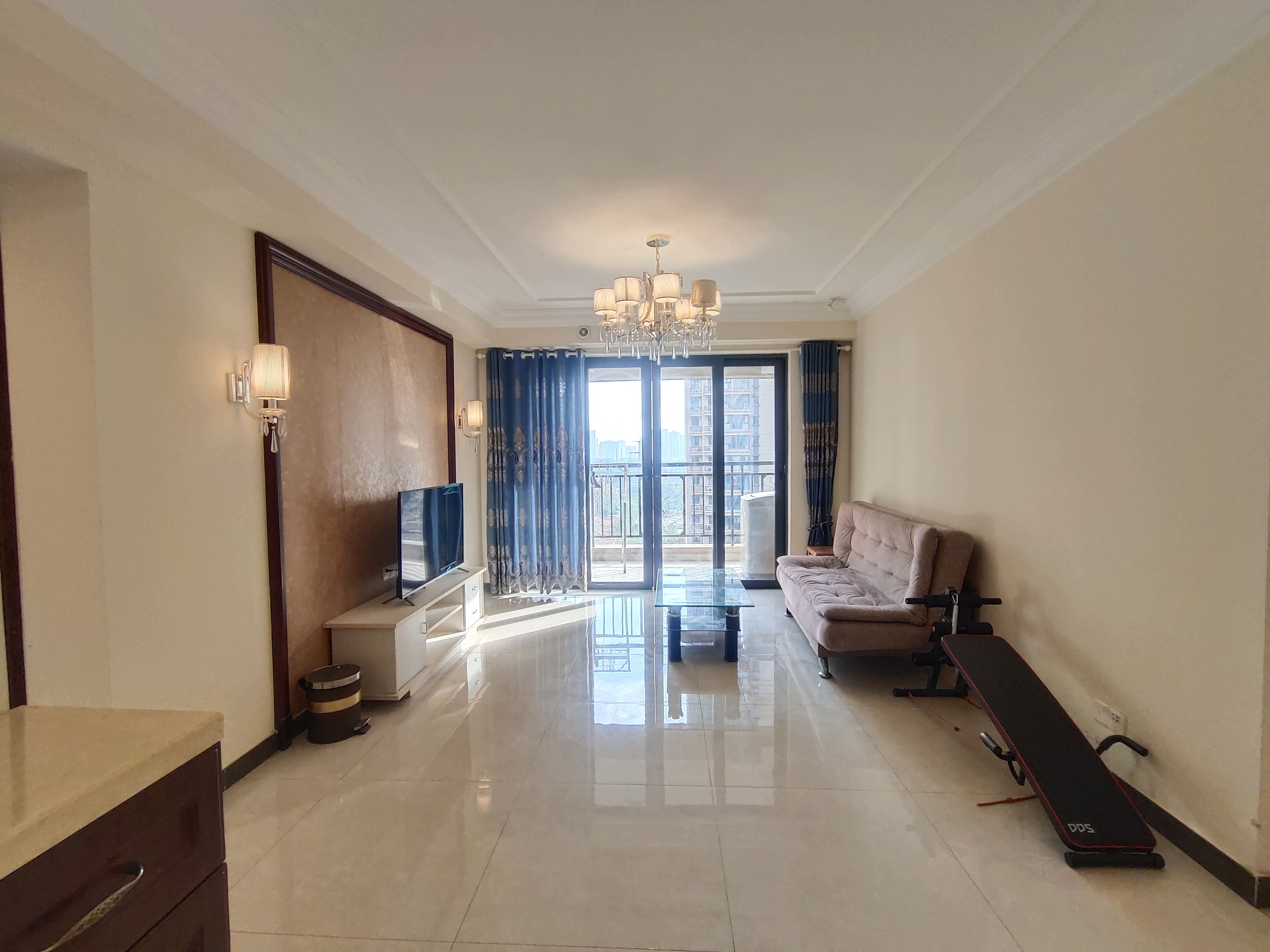 恒大华府  3室2厅1卫    78.0万 恒大华府  3室2厅1卫    78.0万