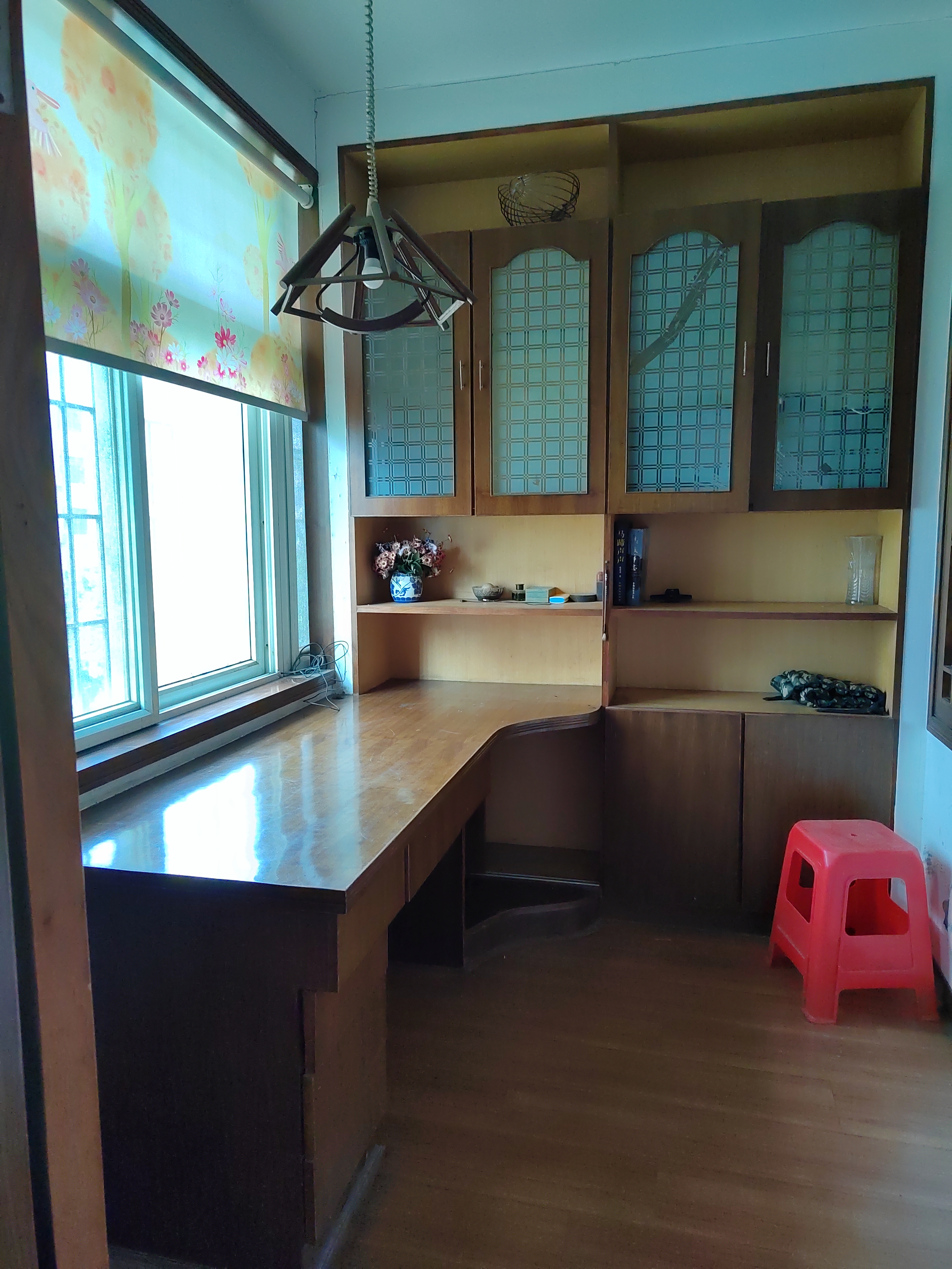 中兴农贸大市场  3室2厅2卫   76.00万客厅