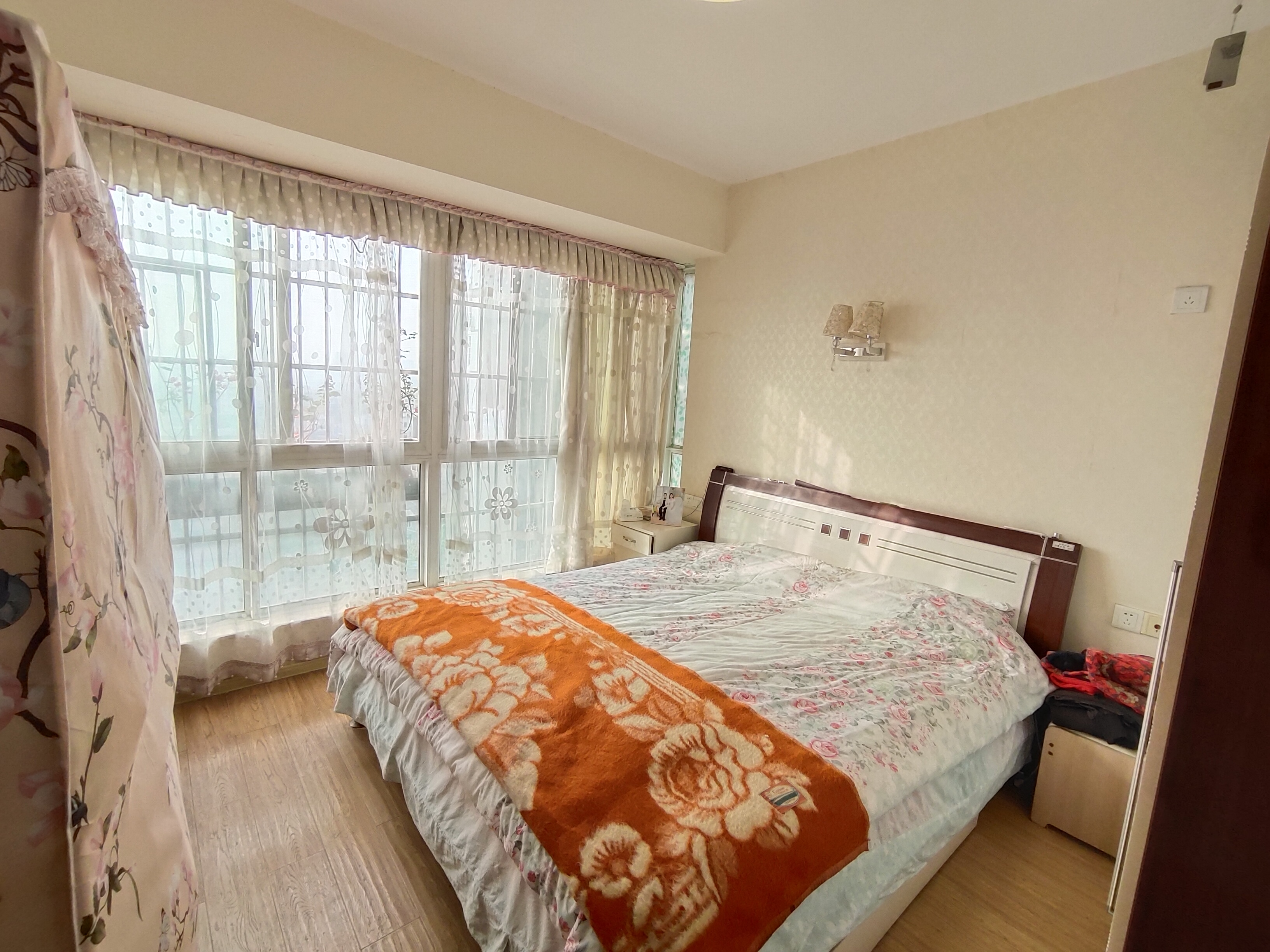 印象华都 3室2厅1卫 55.0万 印象华都 3室2厅1卫 55.0万室内图