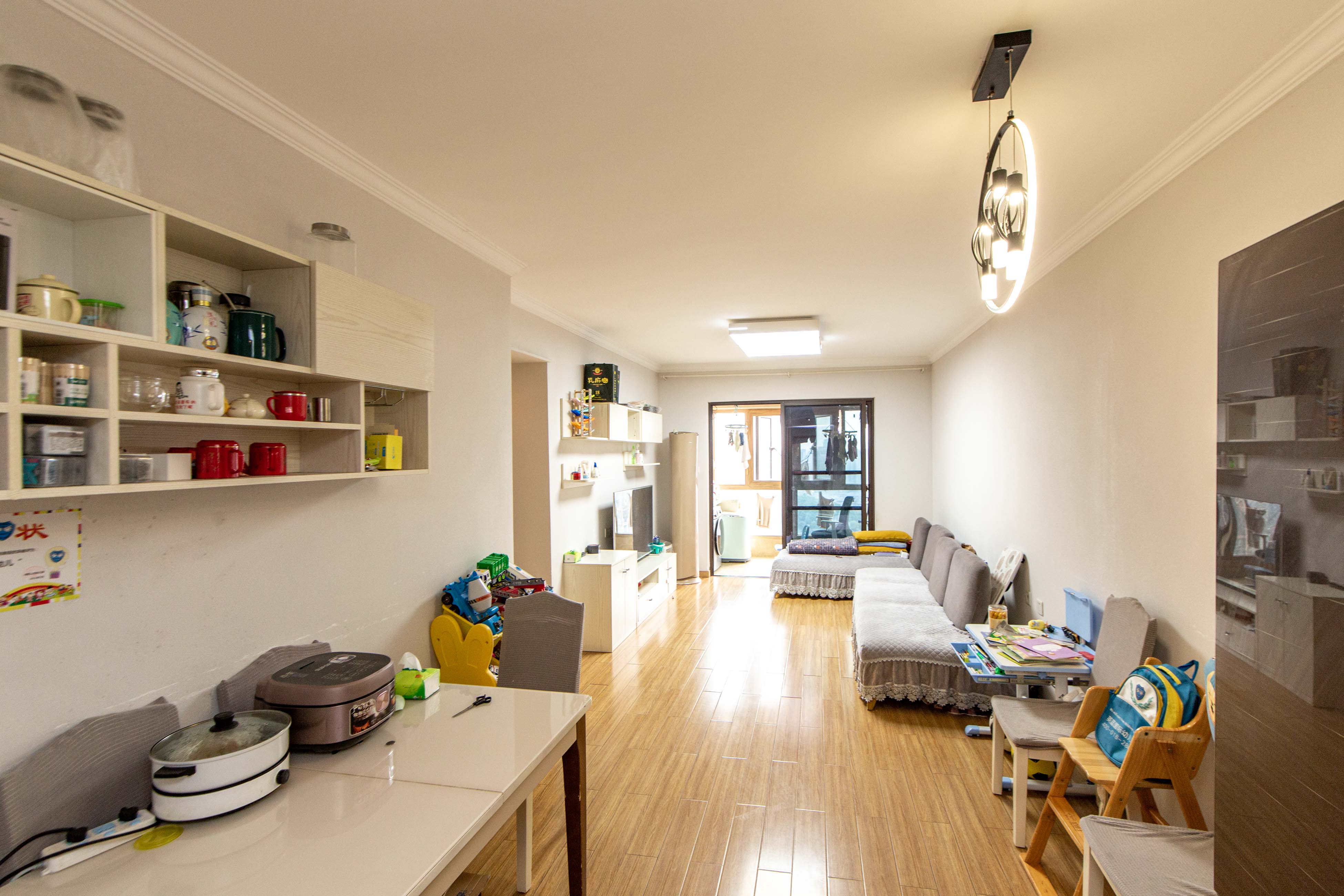 旭辉国际广场（永升商业广场）  3室2厅2卫    149.8万客厅