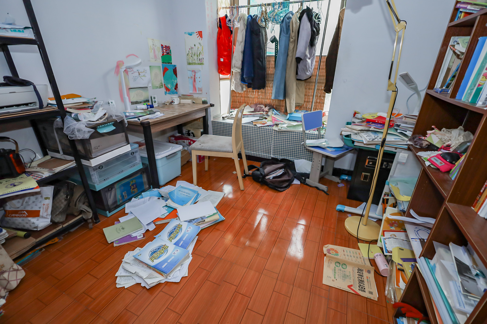 阳光晶城  3室2厅1卫   66.00万卧室