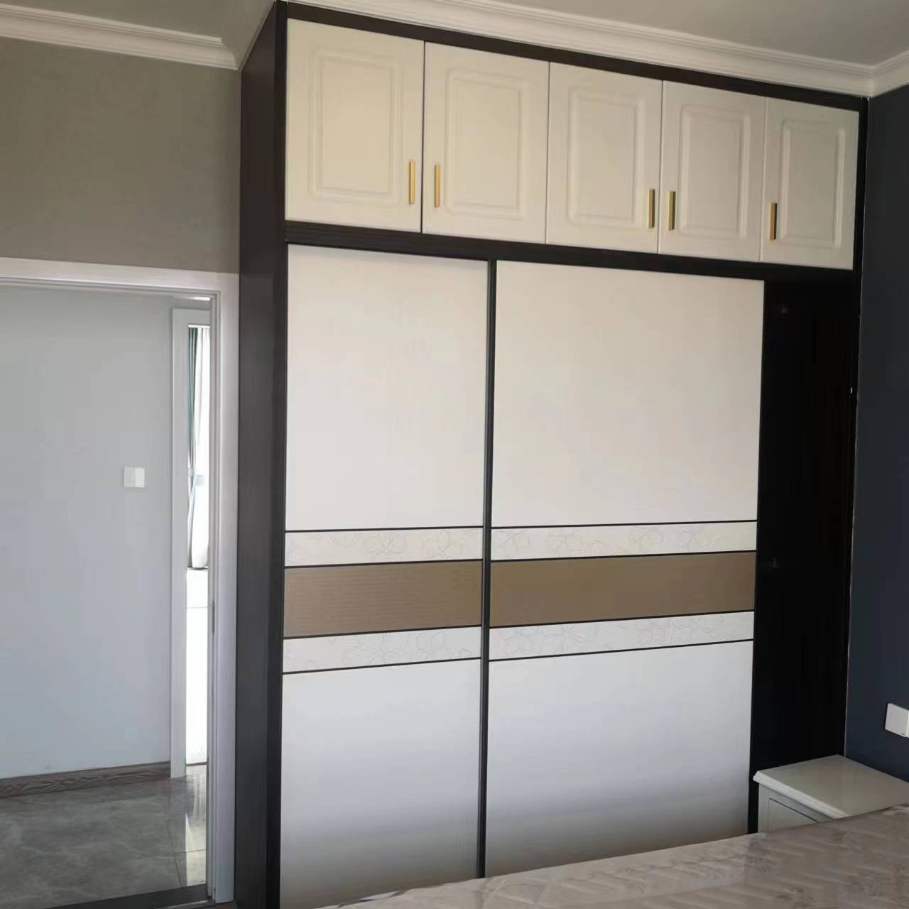 金碧花园 4室2厅2卫 90.00万 金碧花园 4室2厅2卫 90.00万室内图