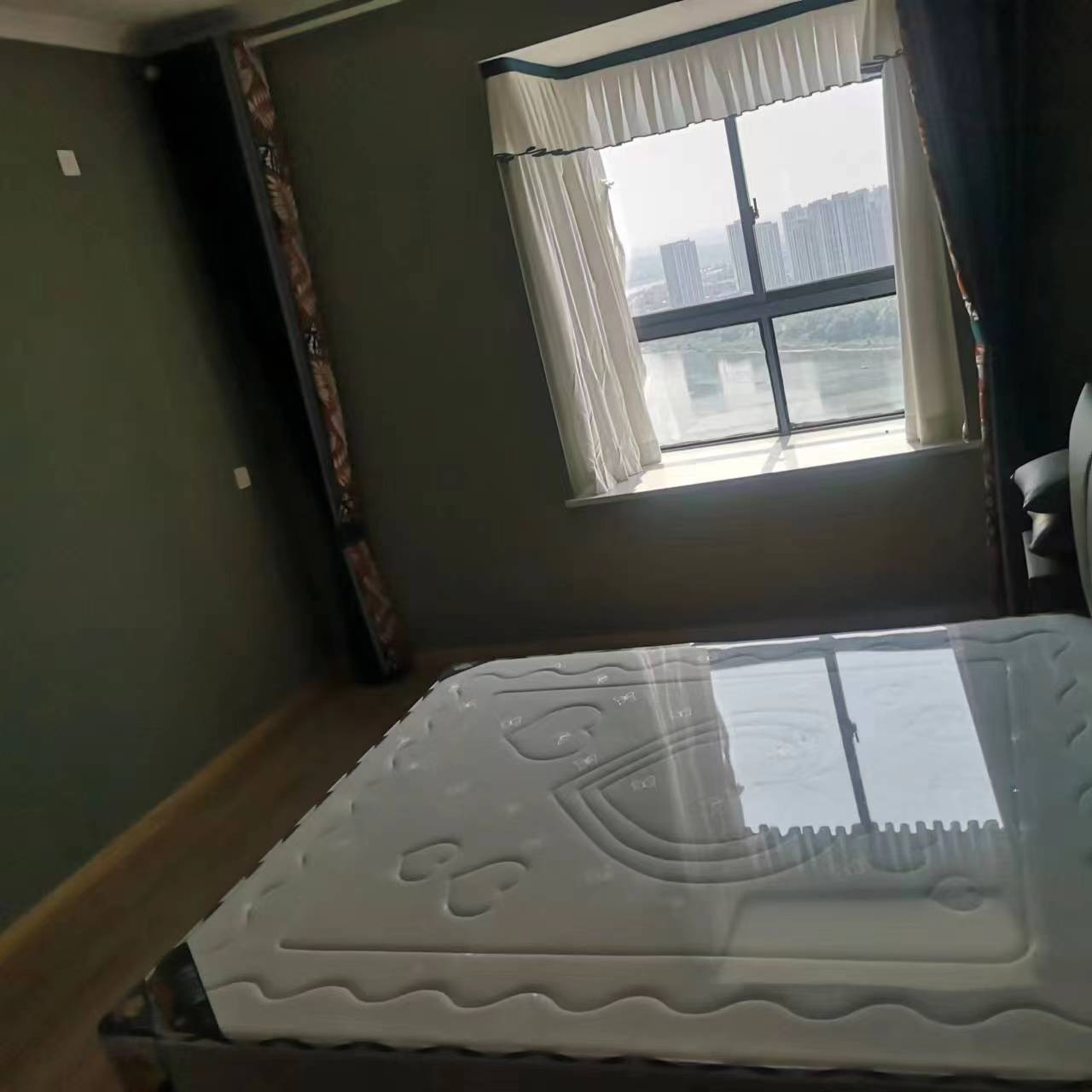 金碧花园 4室2厅2卫 90.00万 金碧花园 4室2厅2卫 90.00万室内图