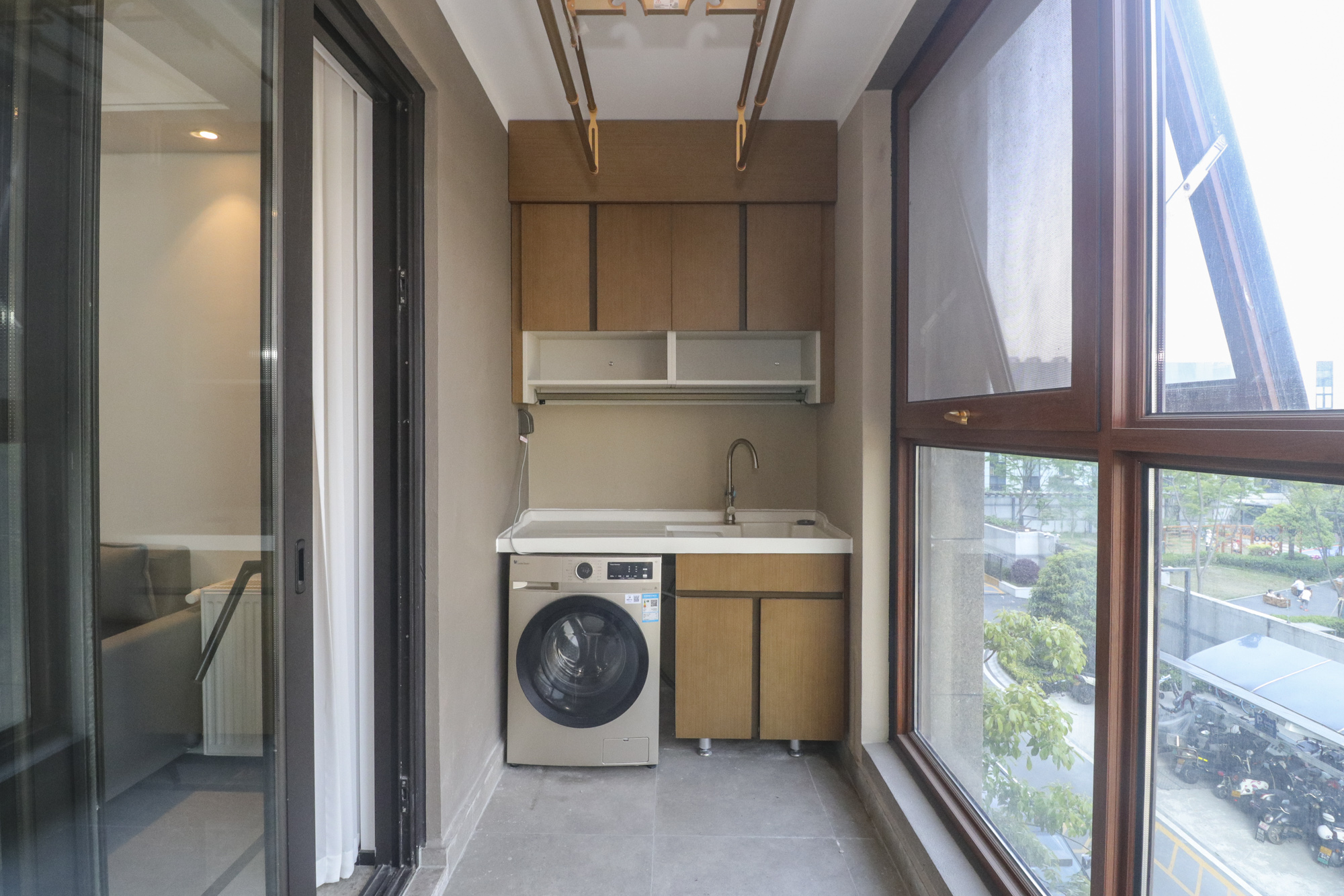 万科里金域国际 3室2厅2卫 198.00万 万科里金域国际 3室2厅2卫 198.00万阳台