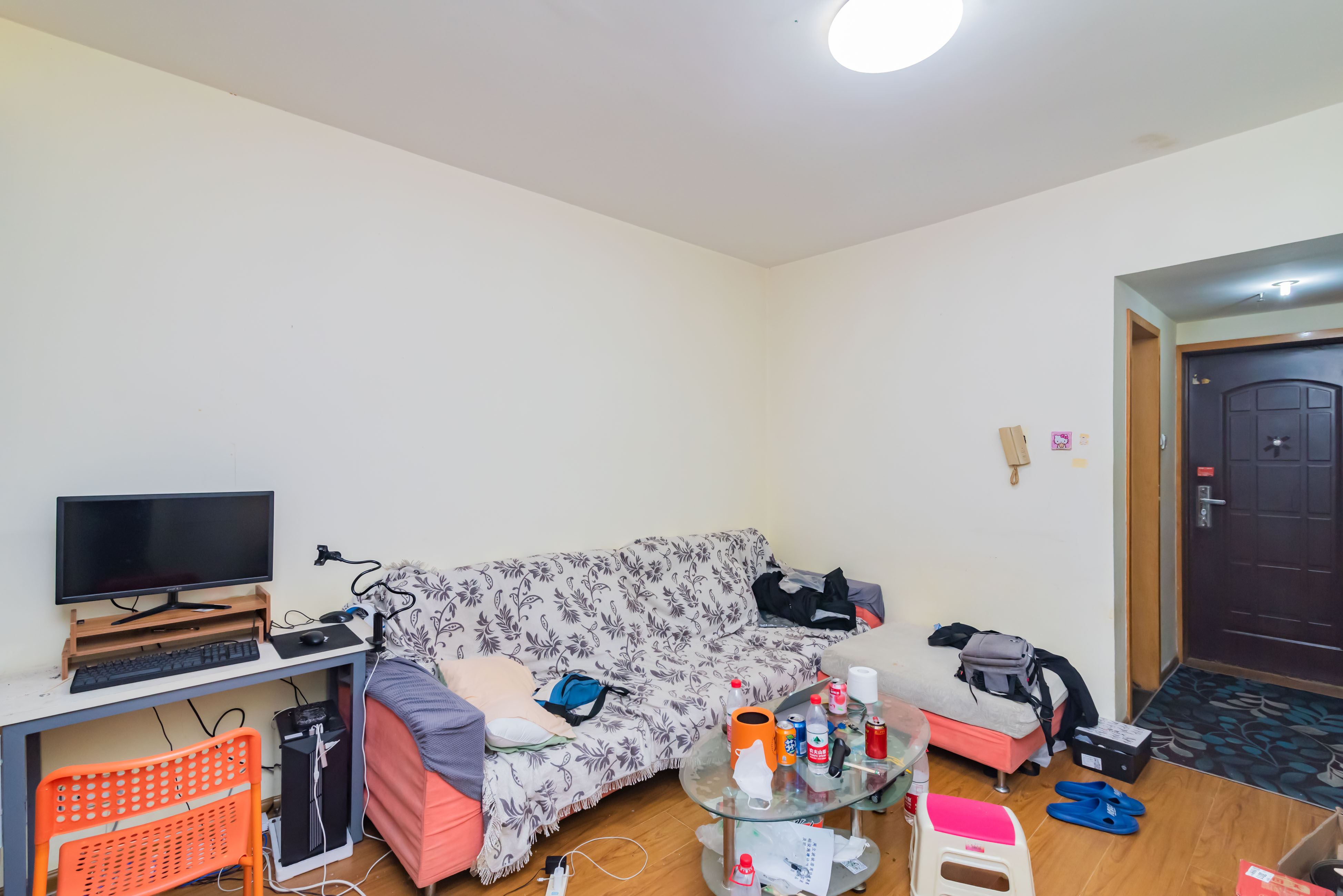 时代先锋 1室1厅1卫 27.00万 时代先锋 1室1厅1卫 27.00万客厅