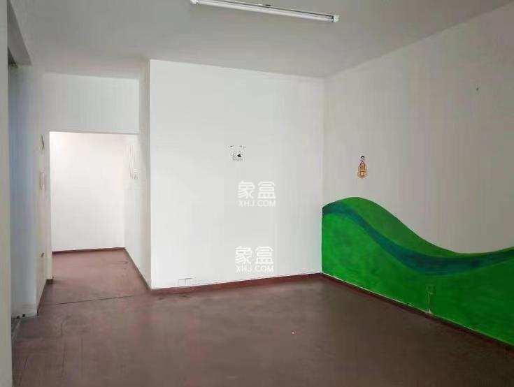 水岸春天 4室2厅1卫 63.8万 水岸春天 4室2厅1卫 63.8万室内图