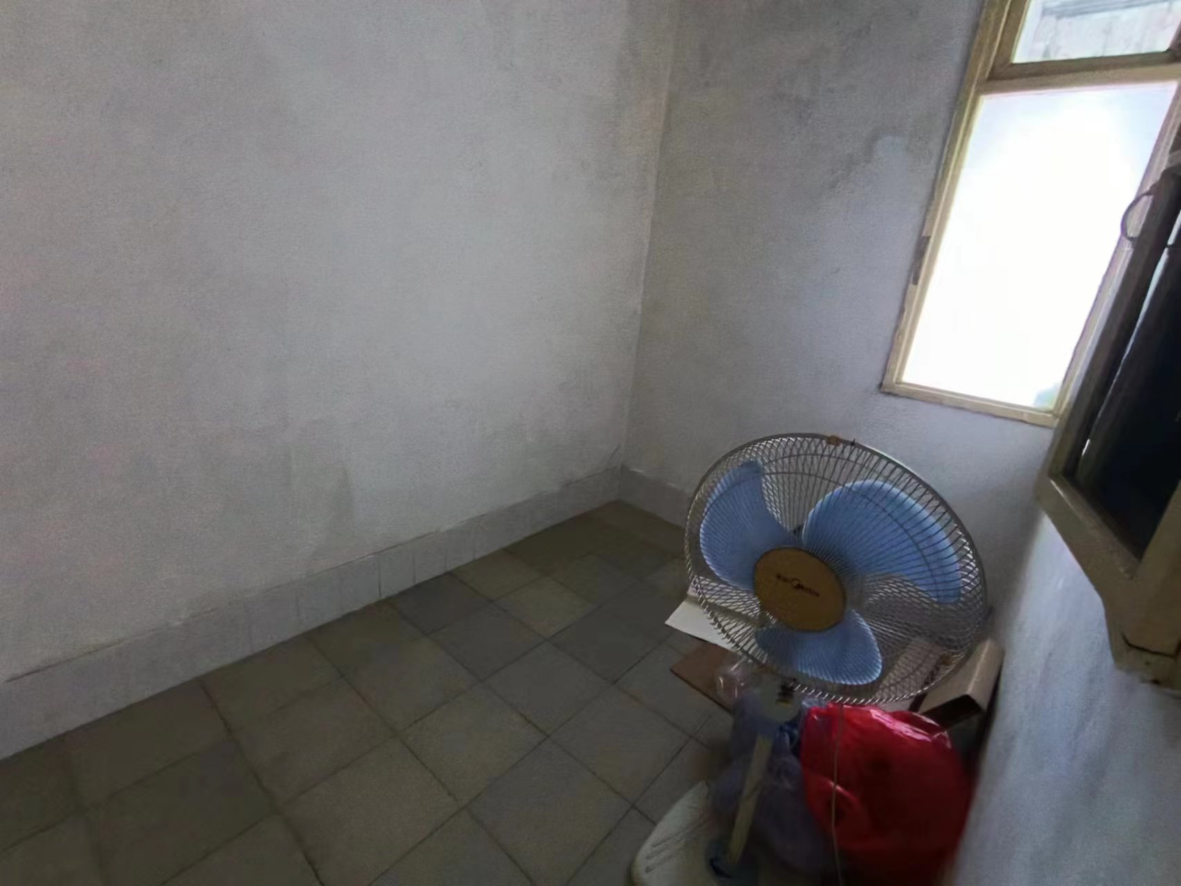 杉塘路散盘 2室2厅1卫 15.00万 杉塘路散盘 2室2厅1卫 15.00万室内图