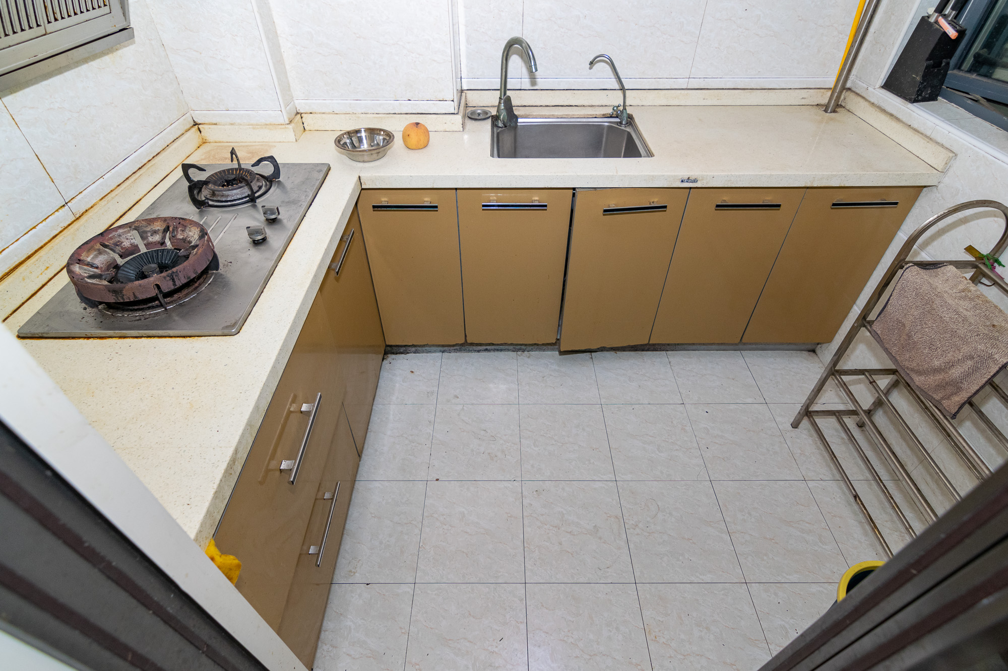 浩龙音乐界 3室2厅1卫 65.0万 浩龙音乐界 3室2厅1卫 65.0万厨房