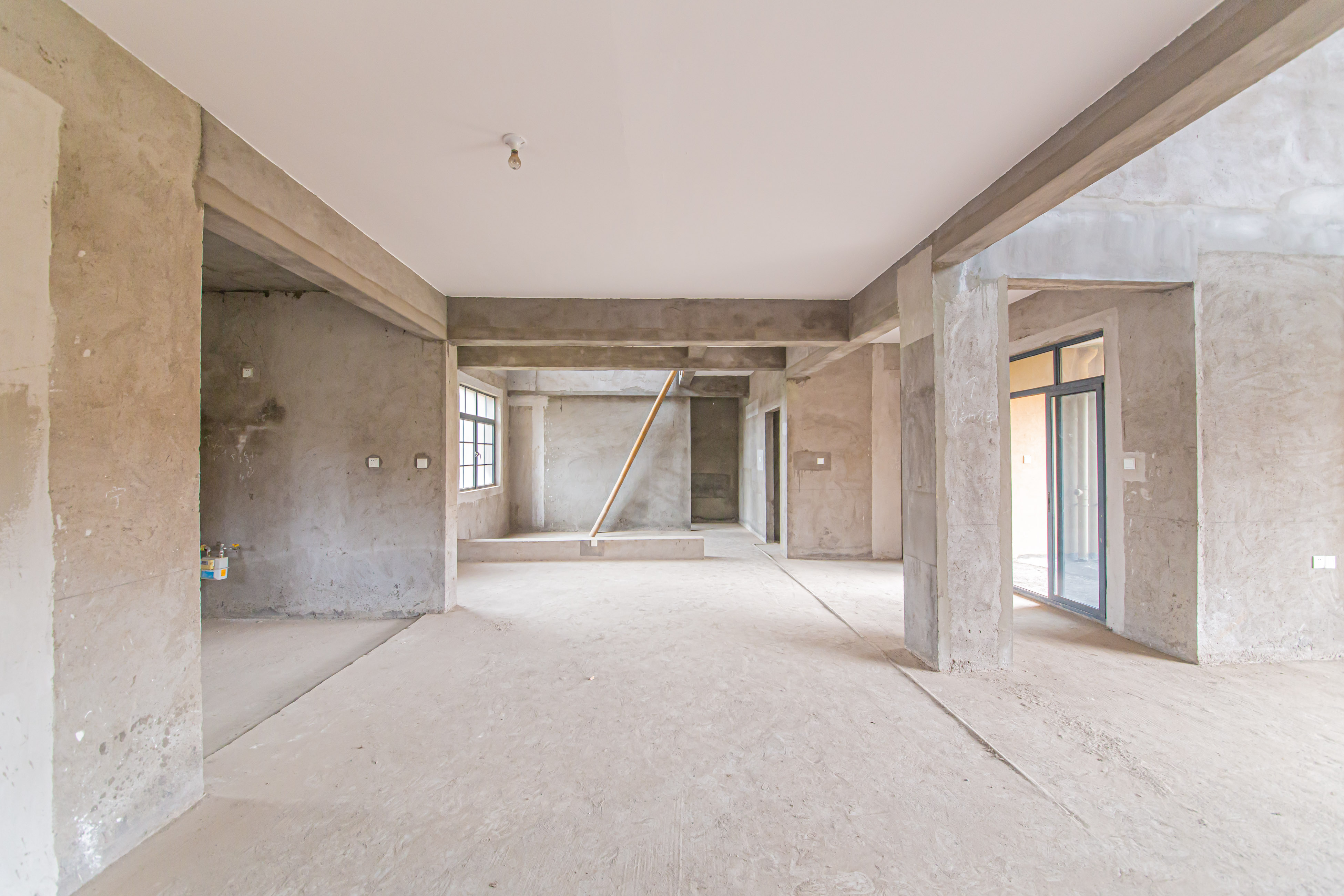 中建芙蓉和苑  5室2厅3卫   410.00万客厅