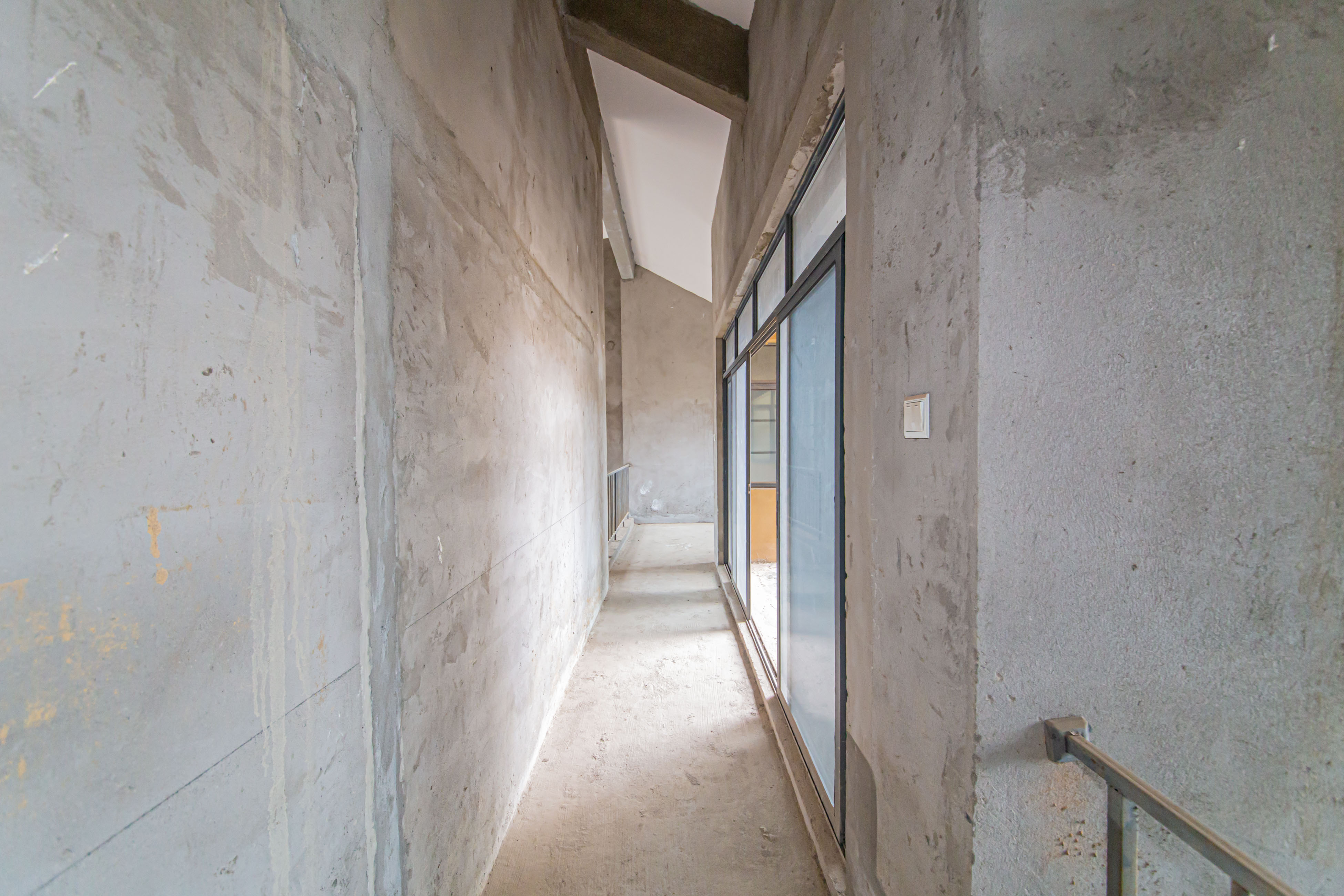 中建芙蓉和苑  5室2厅3卫   410.00万其他