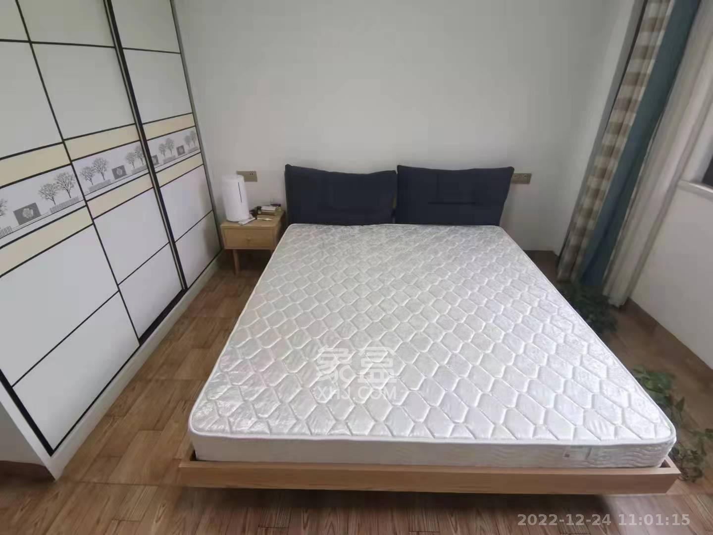 澳海月亮湾  3室2厅2卫   1900.00元/月室内图