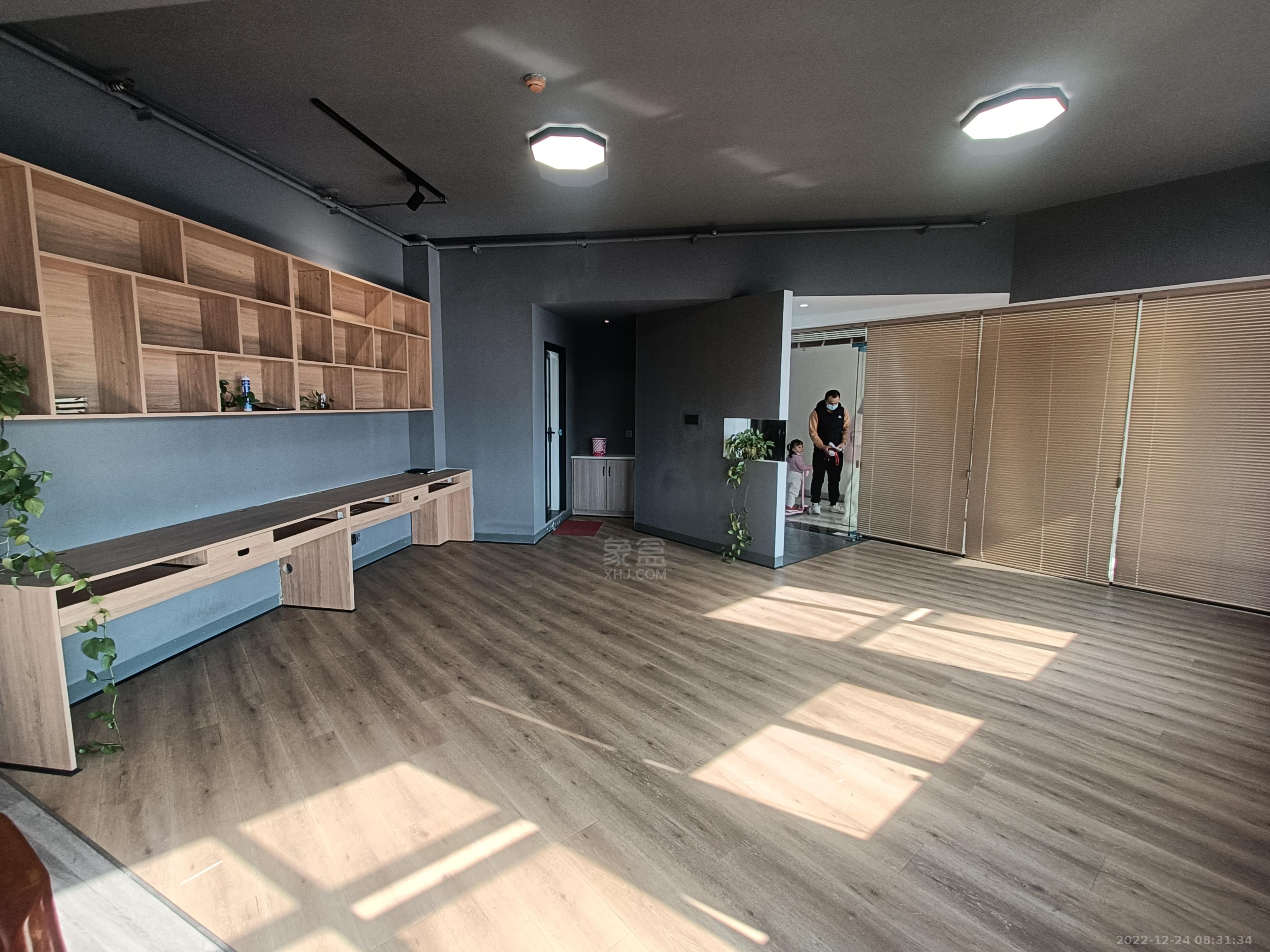 华晨御园  1室1厅1卫   1800.00元/月室内图
