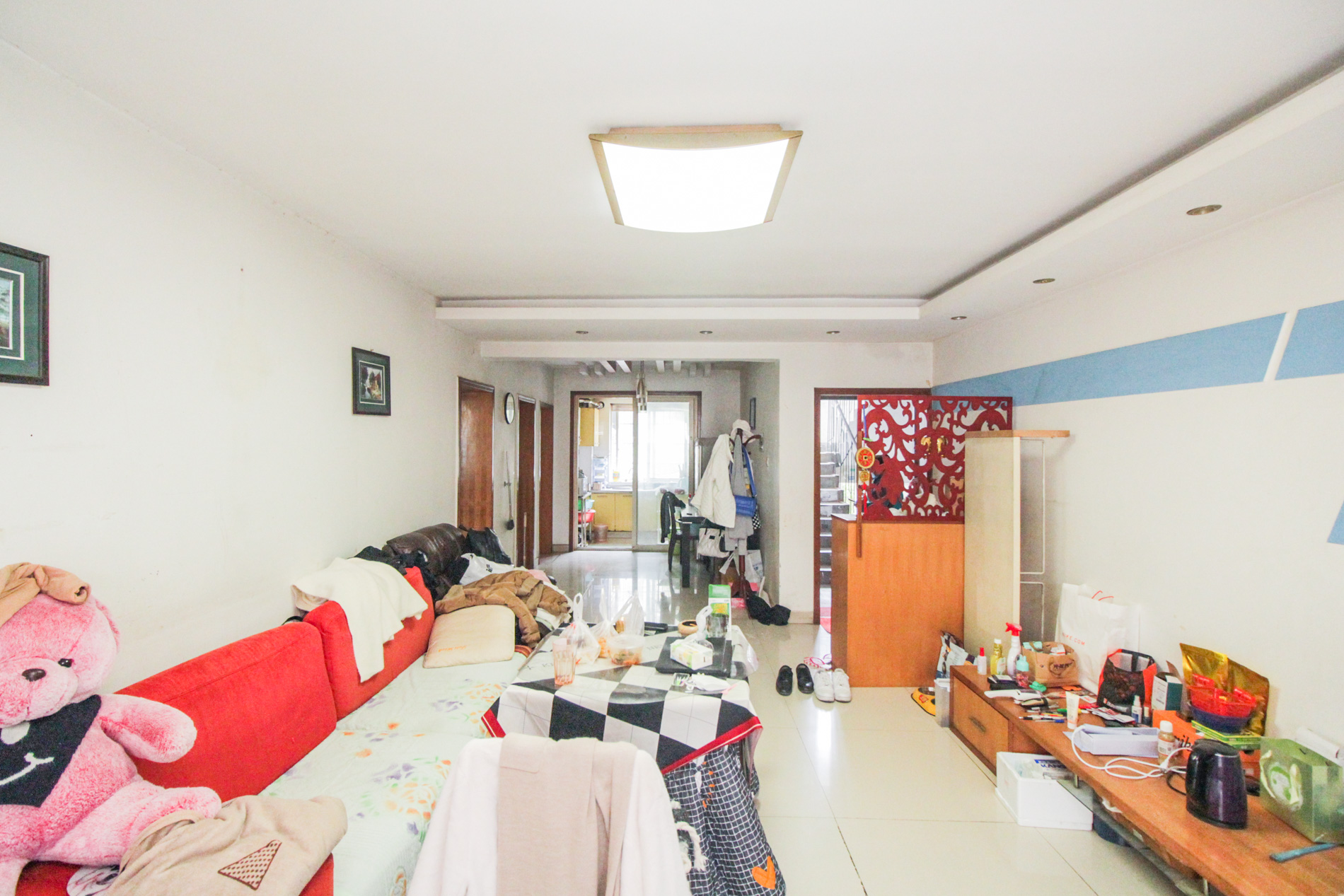 德馨园  2室2厅2卫   60.00万客厅