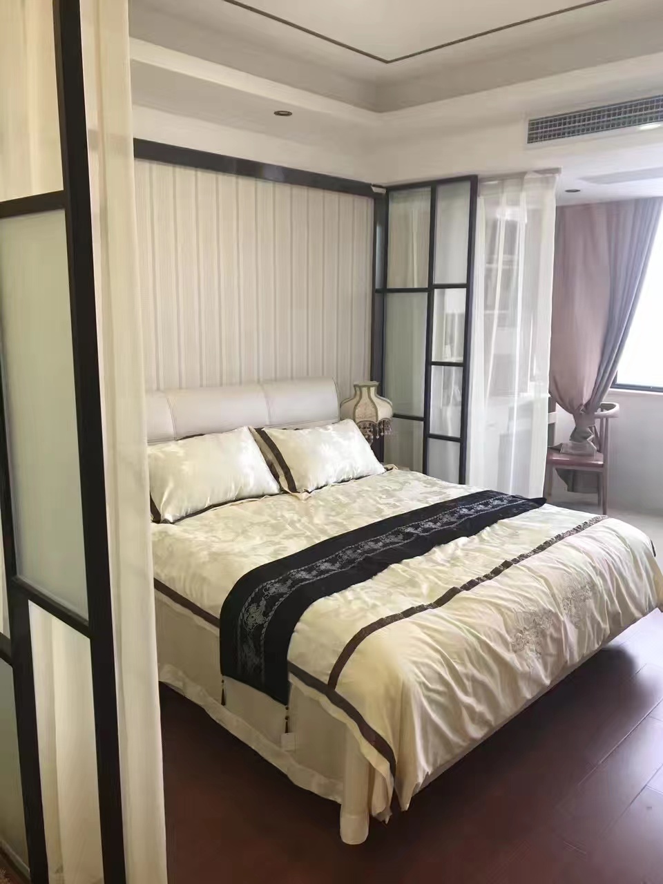 都市华庭  1室2厅1卫   1600.00元/月室内图