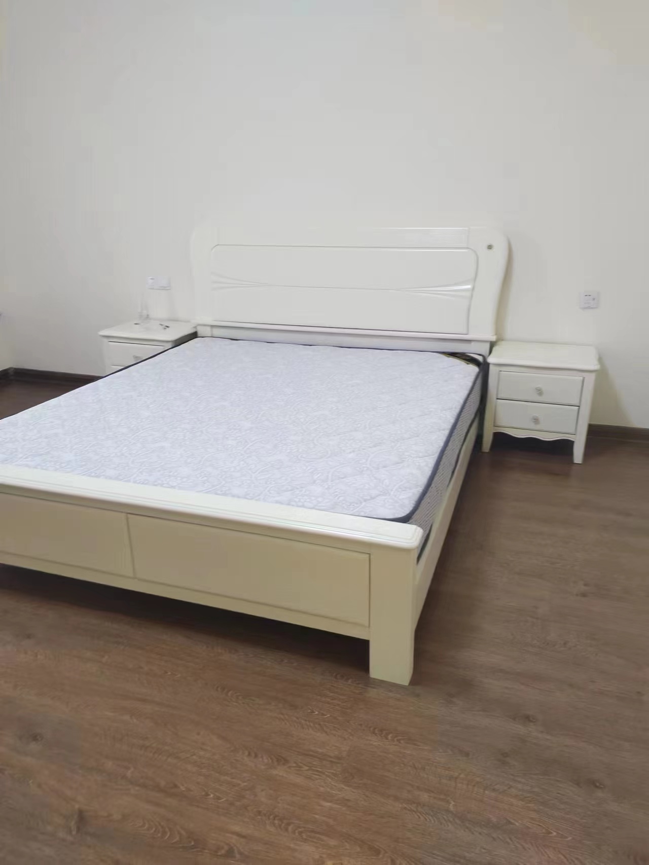碧桂园（住宅）  5室2厅3卫   3200.00元/月室内图
