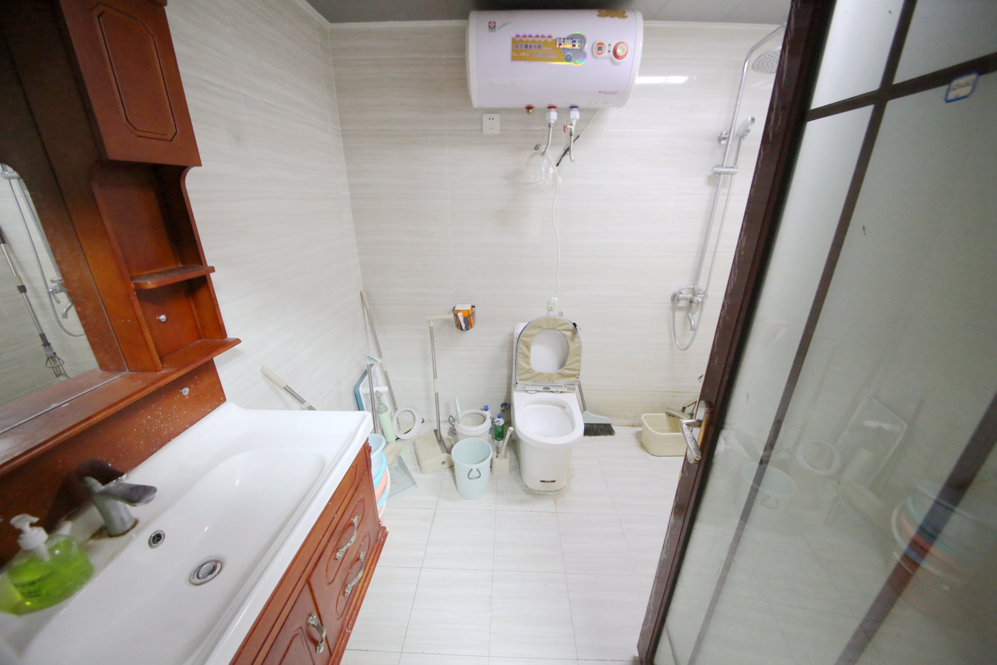 上河国际F座  1室1厅1卫   55.00万卫生间