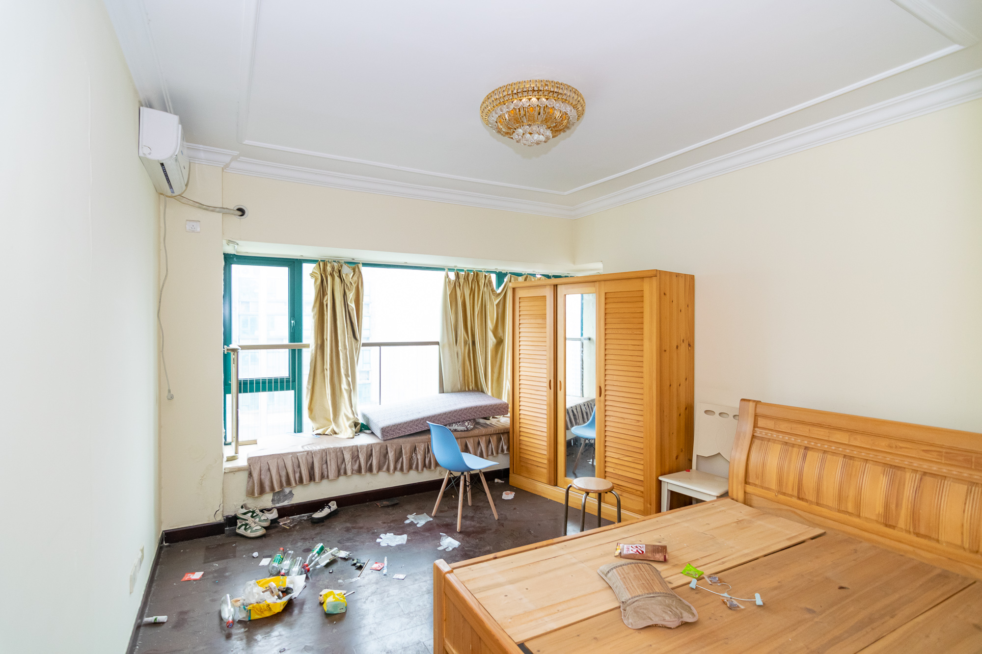 恒大名都 4室2厅1卫 105.00万 恒大名都 4室2厅1卫 105.00万卧室