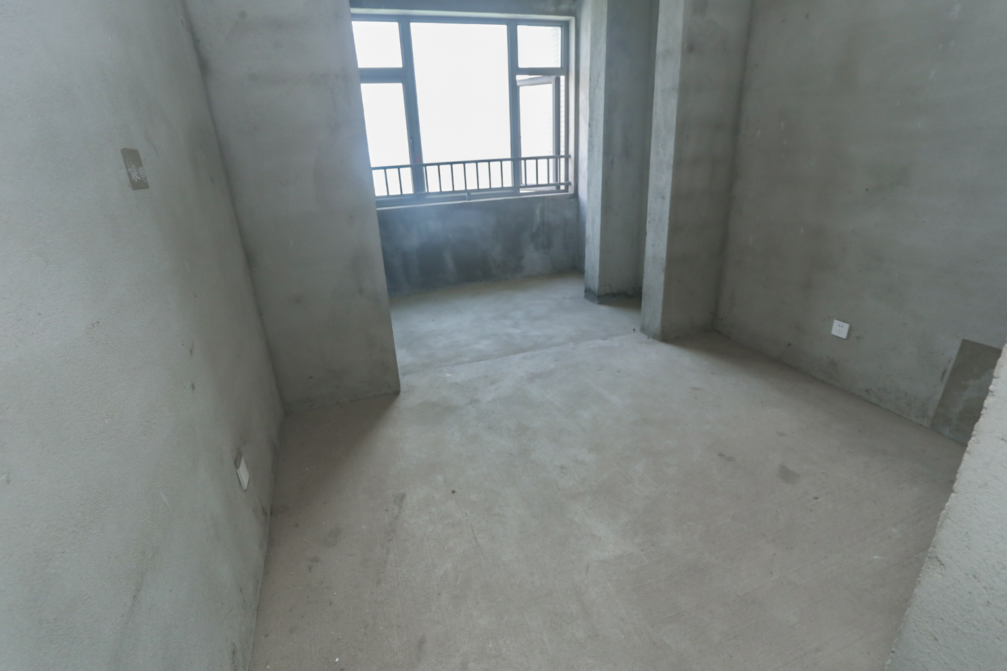 八方小区C区  3室2厅2卫   461.00万卧室