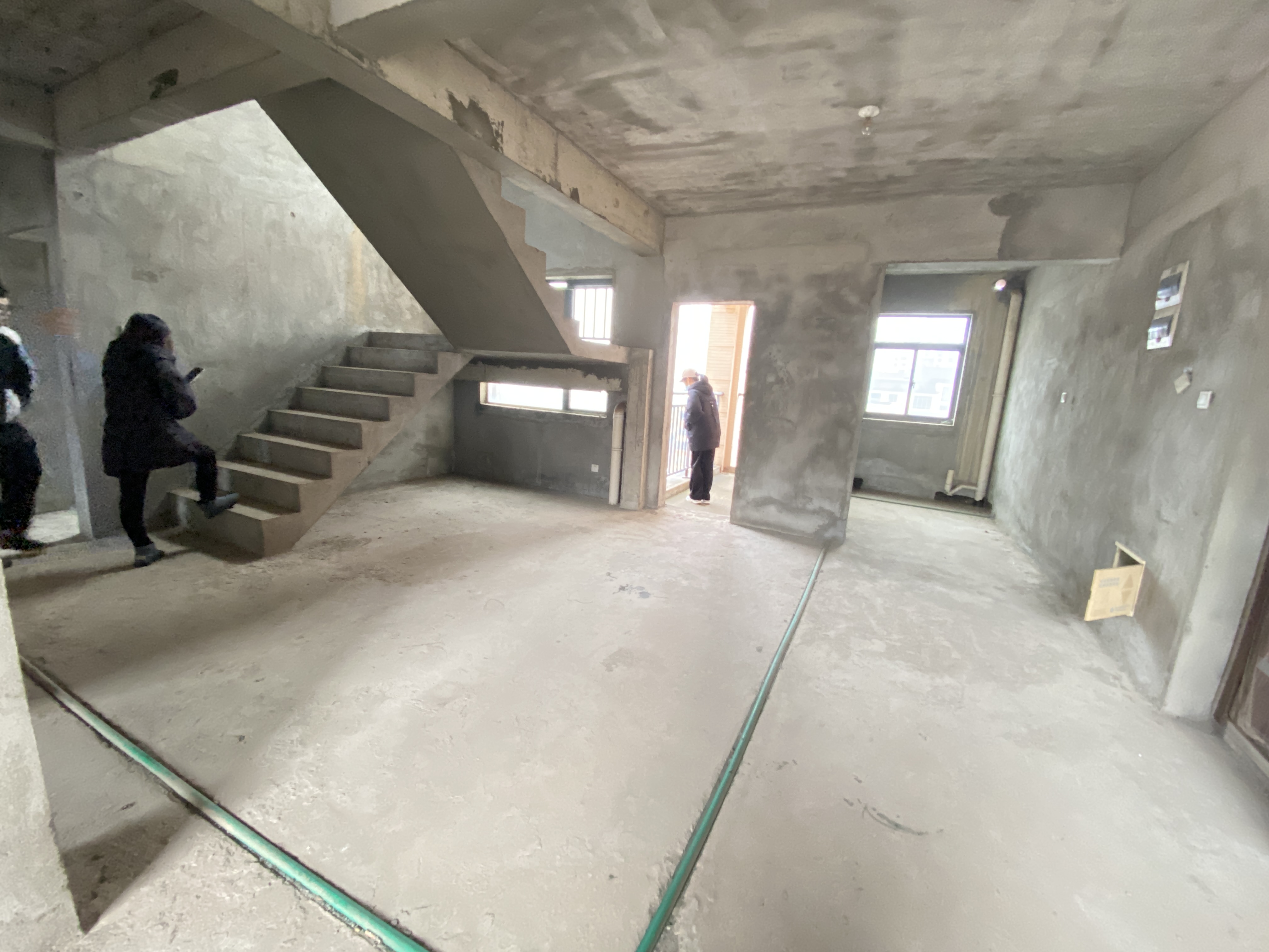 磐龙生态社区  5室2厅3卫   95.00万室内图
