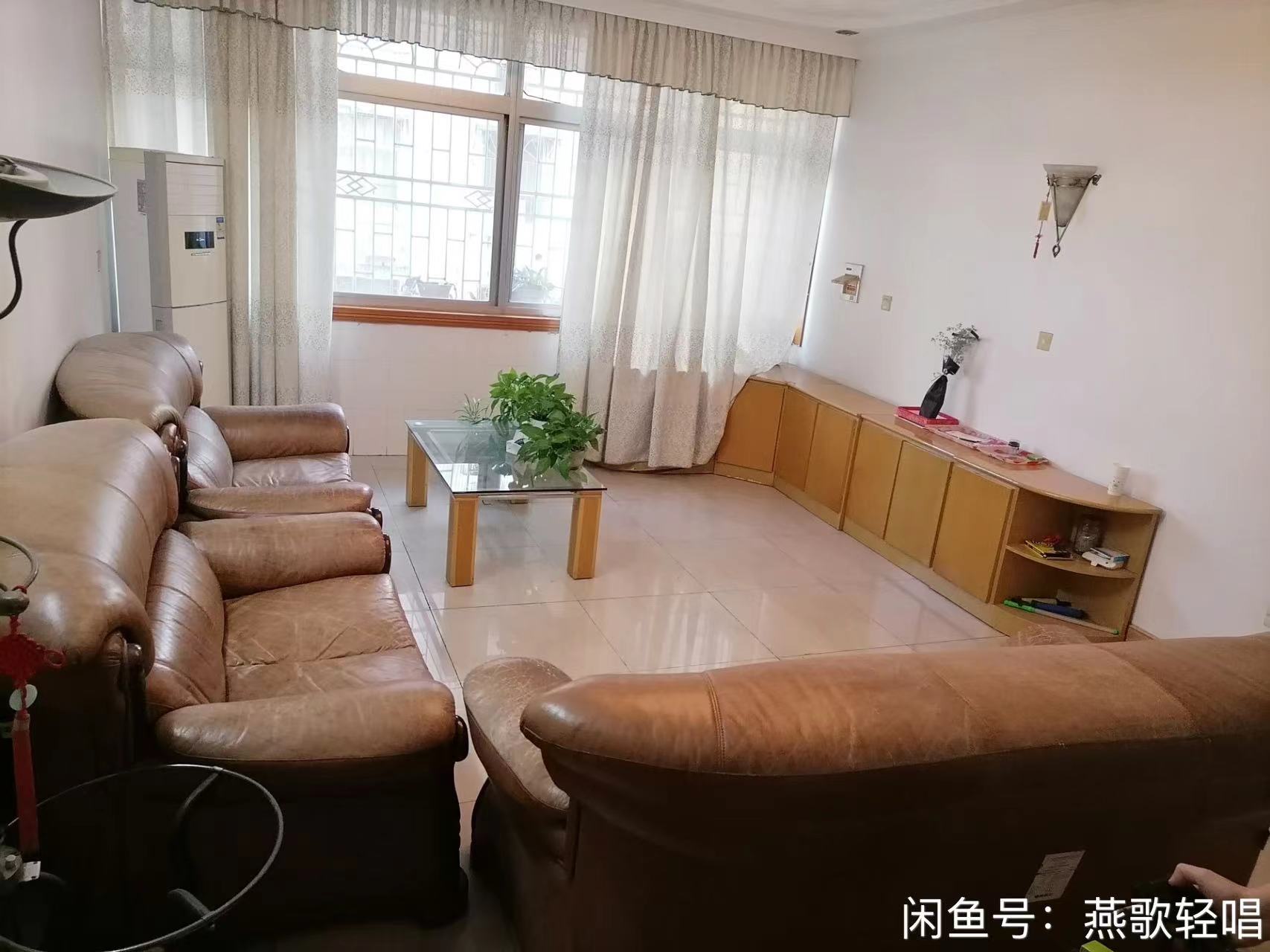 临安小区  3室2厅1卫   1580.00元/月室内图1