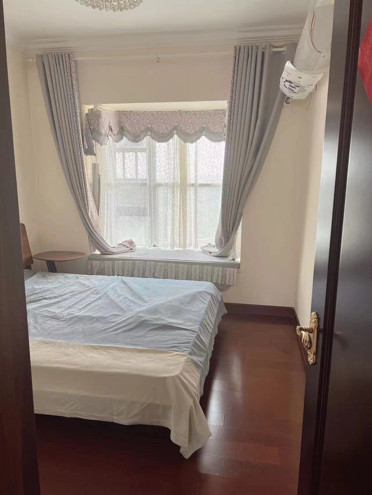 恒大绿洲  3室2厅1卫   2380.00元/月室内图