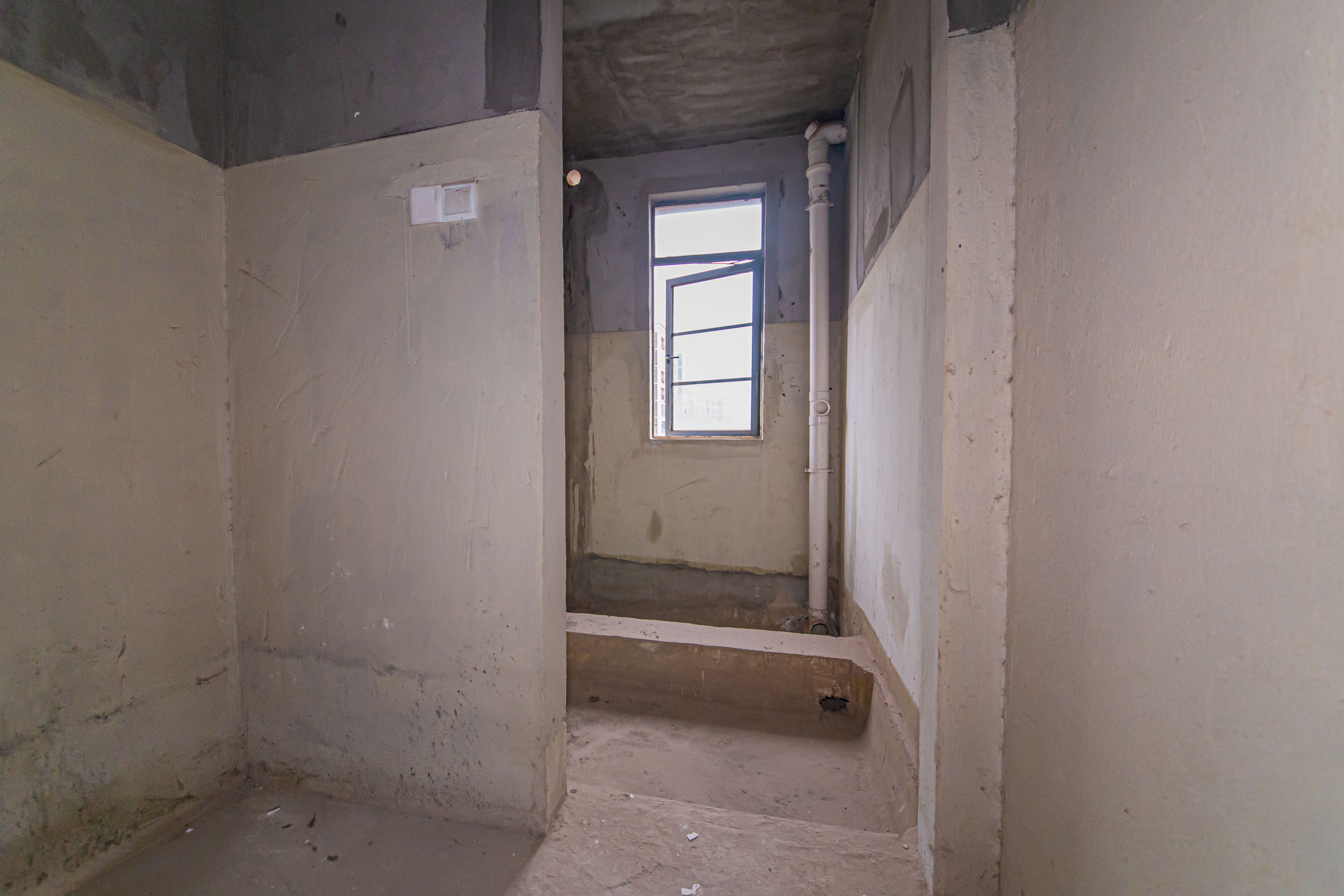 中建芙蓉和苑  5室2厅1卫   499.90万卫生间