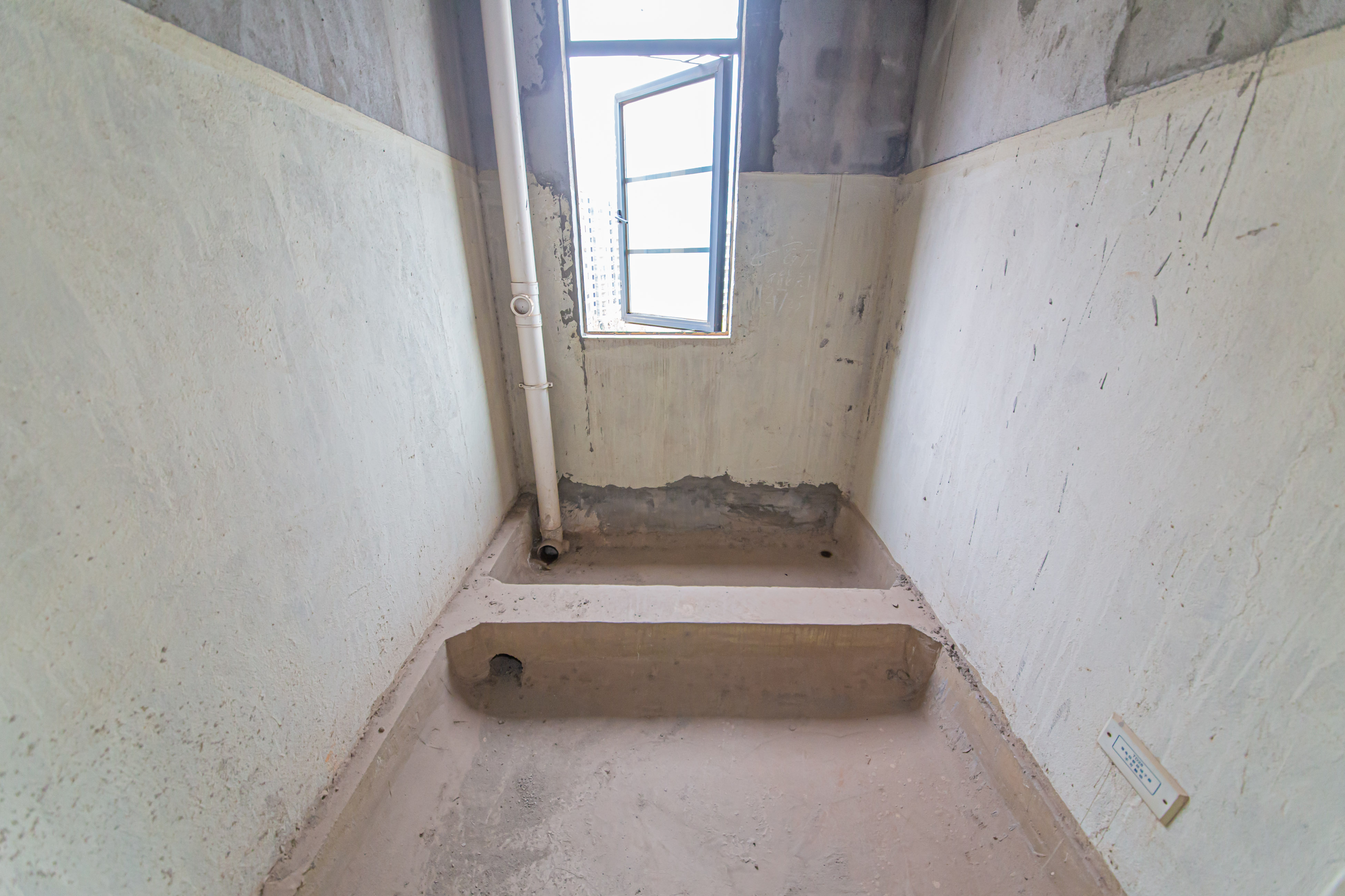 中建芙蓉和苑  5室2厅1卫   499.90万卫生间
