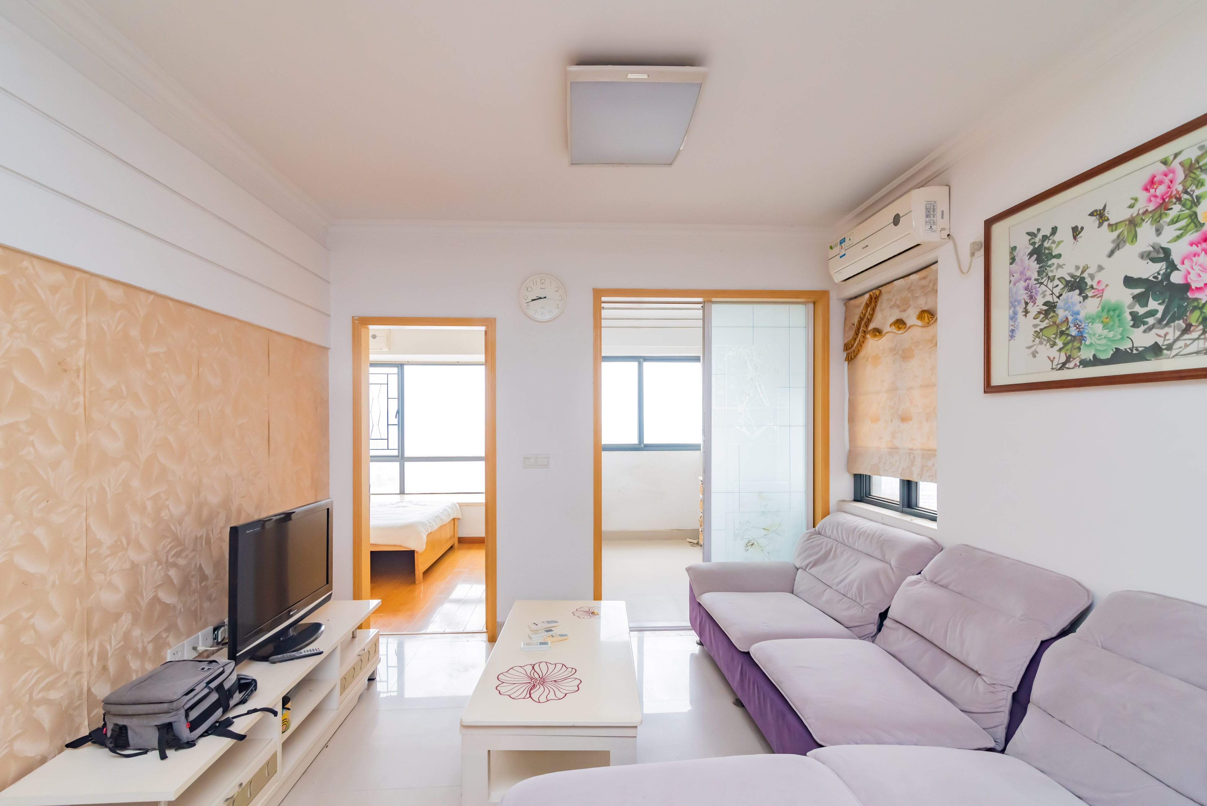 兰亭峰景  2室2厅1卫    65.0万 兰亭峰景  2室2厅1卫    65.0万客厅