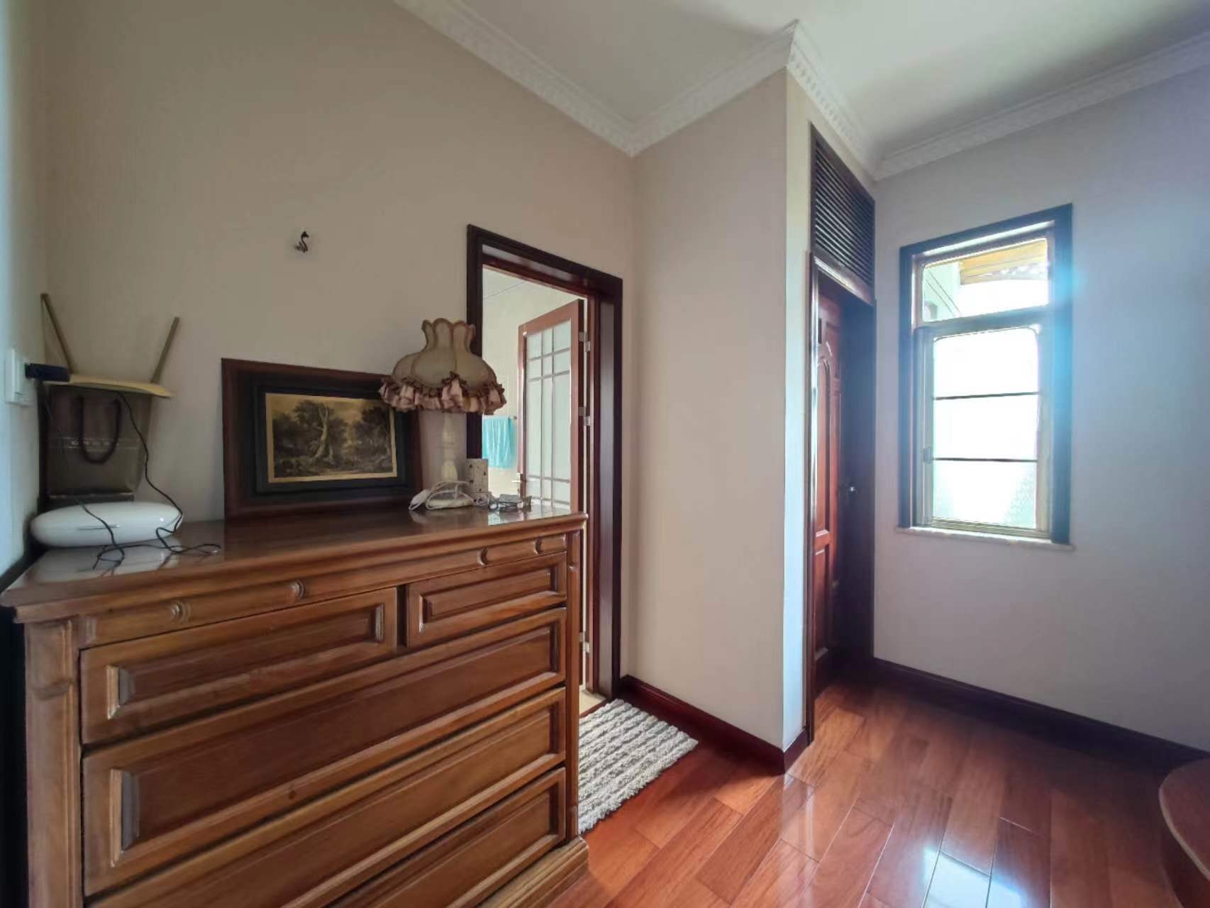 碧玉花园别墅 4室2厅1卫 310.0万 碧玉花园别墅 4室2厅1卫 310.0万室内图