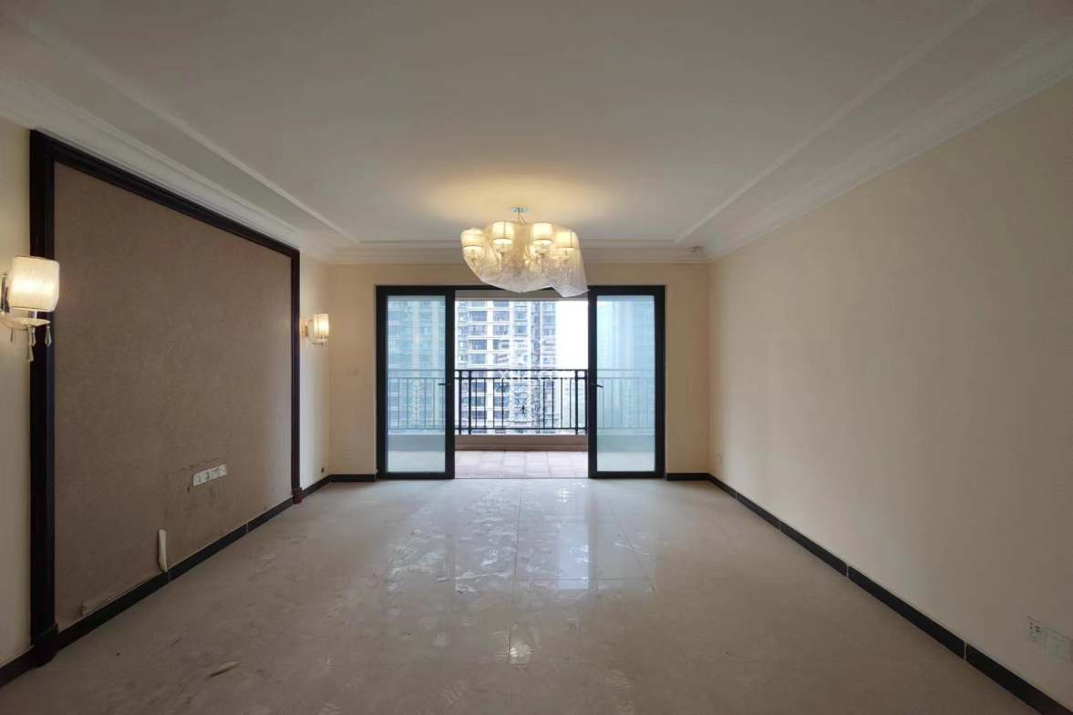 恒大华府 4室2厅2卫 93.8万 恒大华府 4室2厅2卫 93.8万室内图