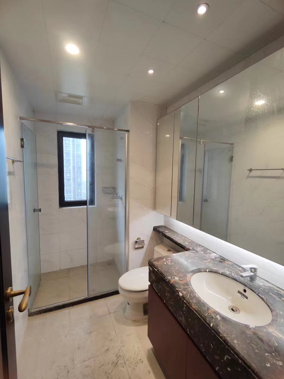 恒大华府 4室2厅2卫 93.8万 恒大华府 4室2厅2卫 93.8万室内图