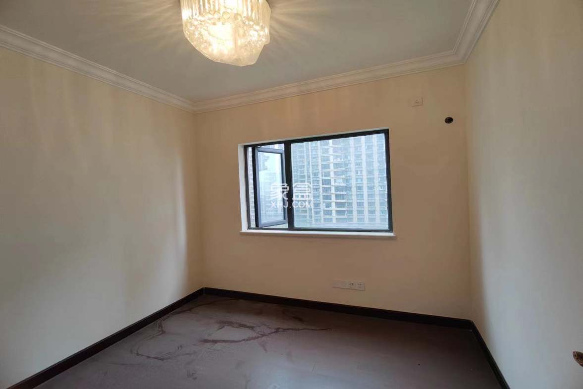 恒大华府 4室2厅2卫 93.8万 恒大华府 4室2厅2卫 93.8万室内图