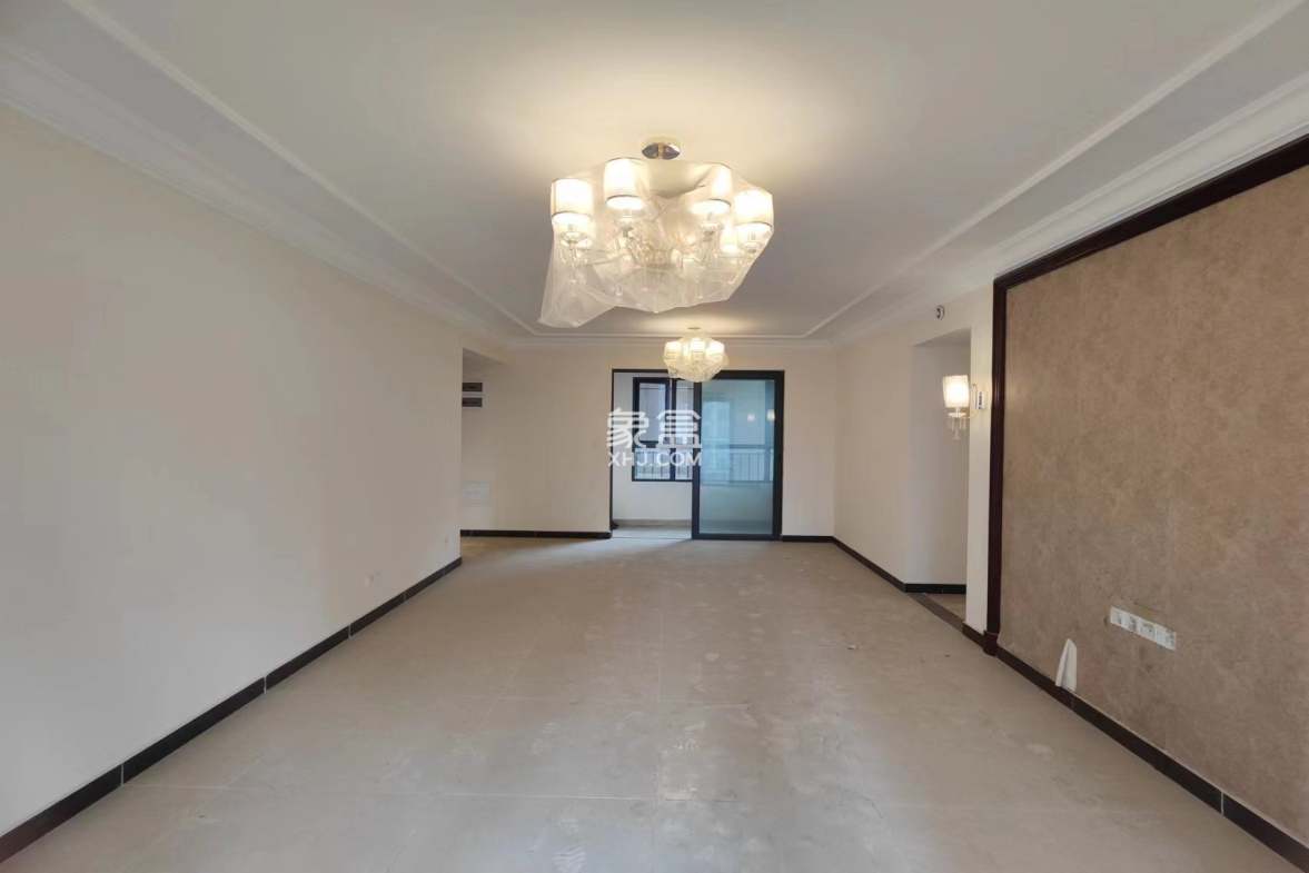 恒大华府 4室2厅2卫 93.8万 恒大华府 4室2厅2卫 93.8万室内图