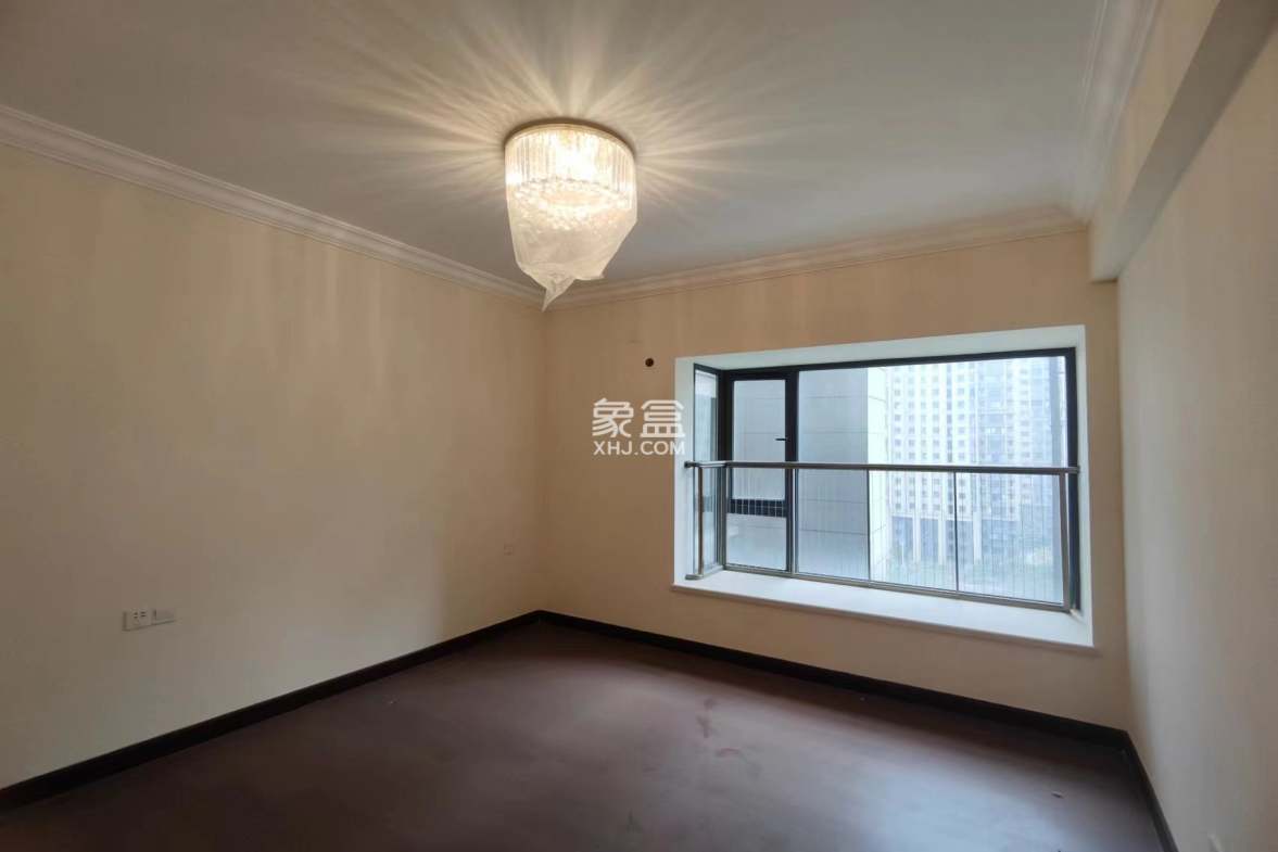 恒大华府 4室2厅2卫 93.8万 恒大华府 4室2厅2卫 93.8万室内图