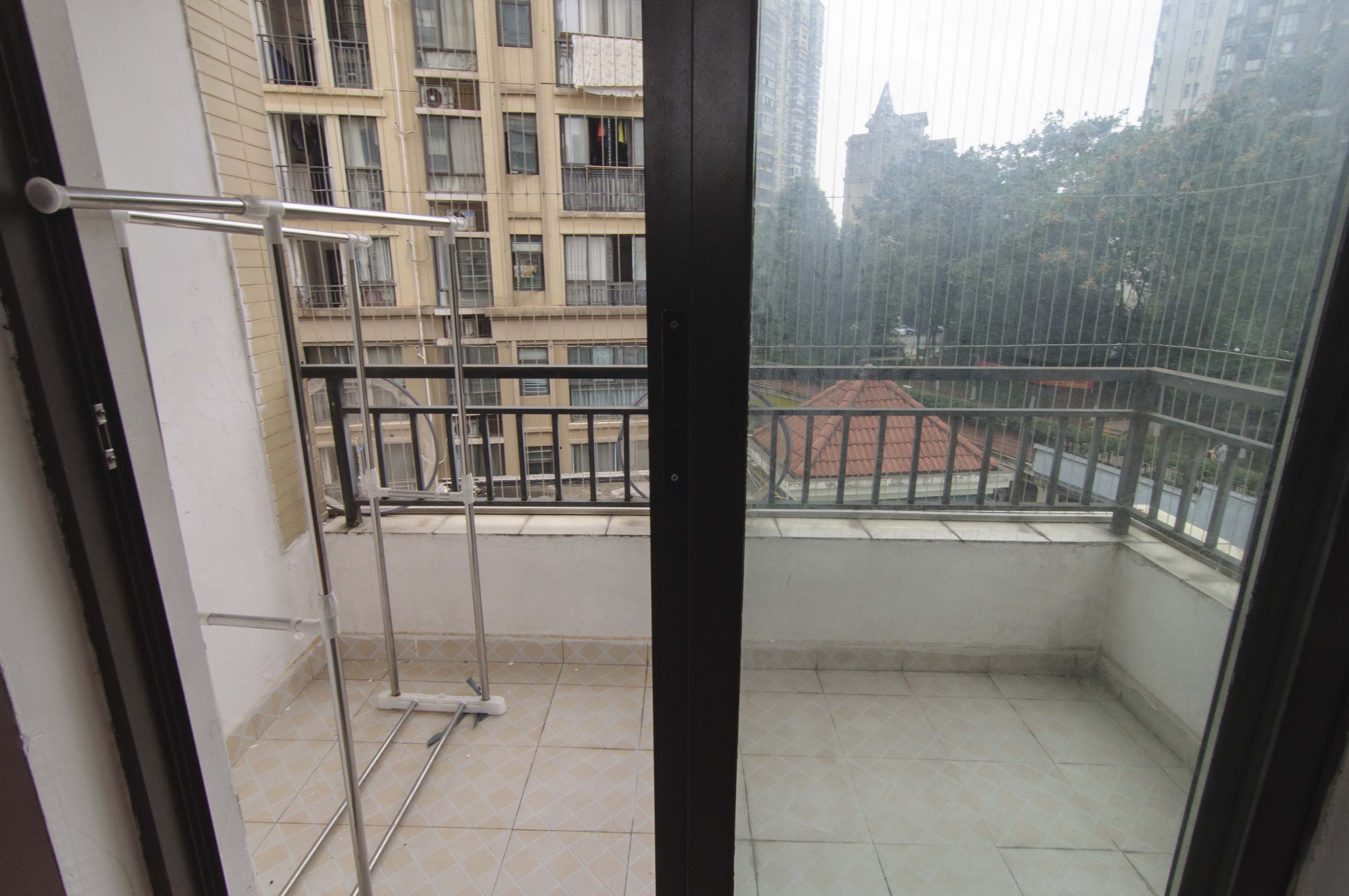 钱隆樽品(一、二、三期)  2室1厅1卫    65.0万卧室