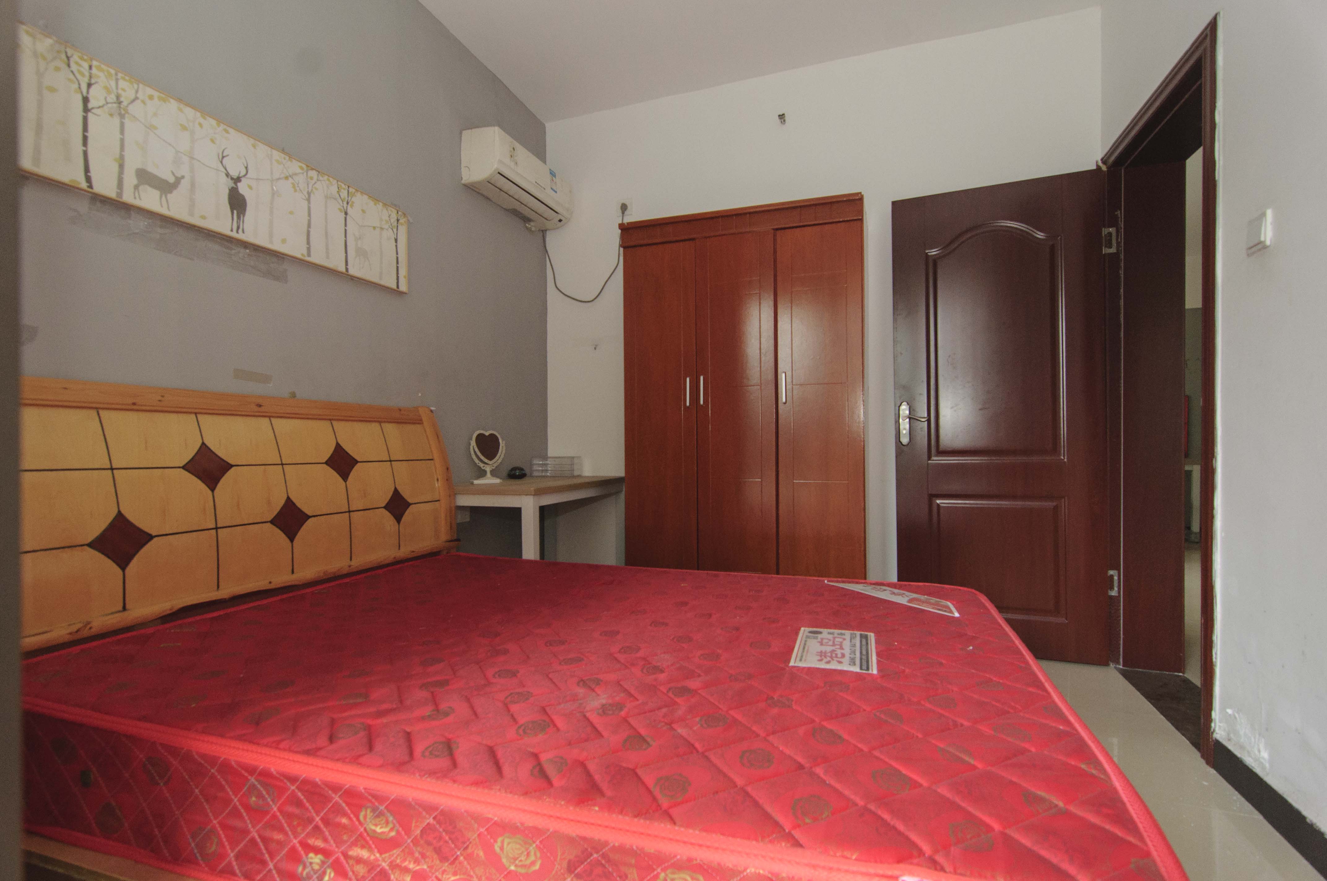 钱隆樽品(一、二、三期)  2室1厅1卫    65.0万卧室