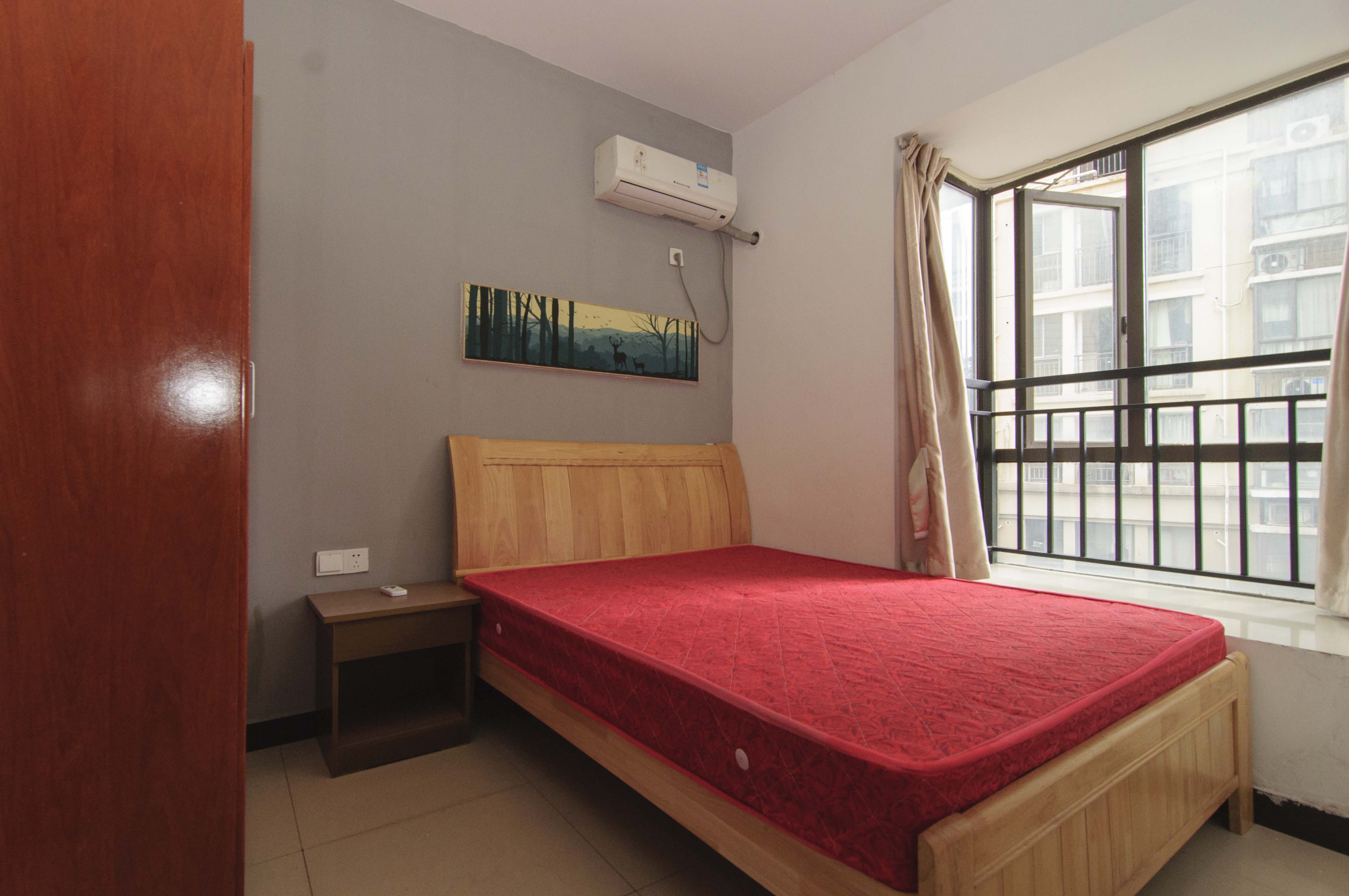 钱隆樽品(一、二、三期)  2室1厅1卫    65.0万卧室