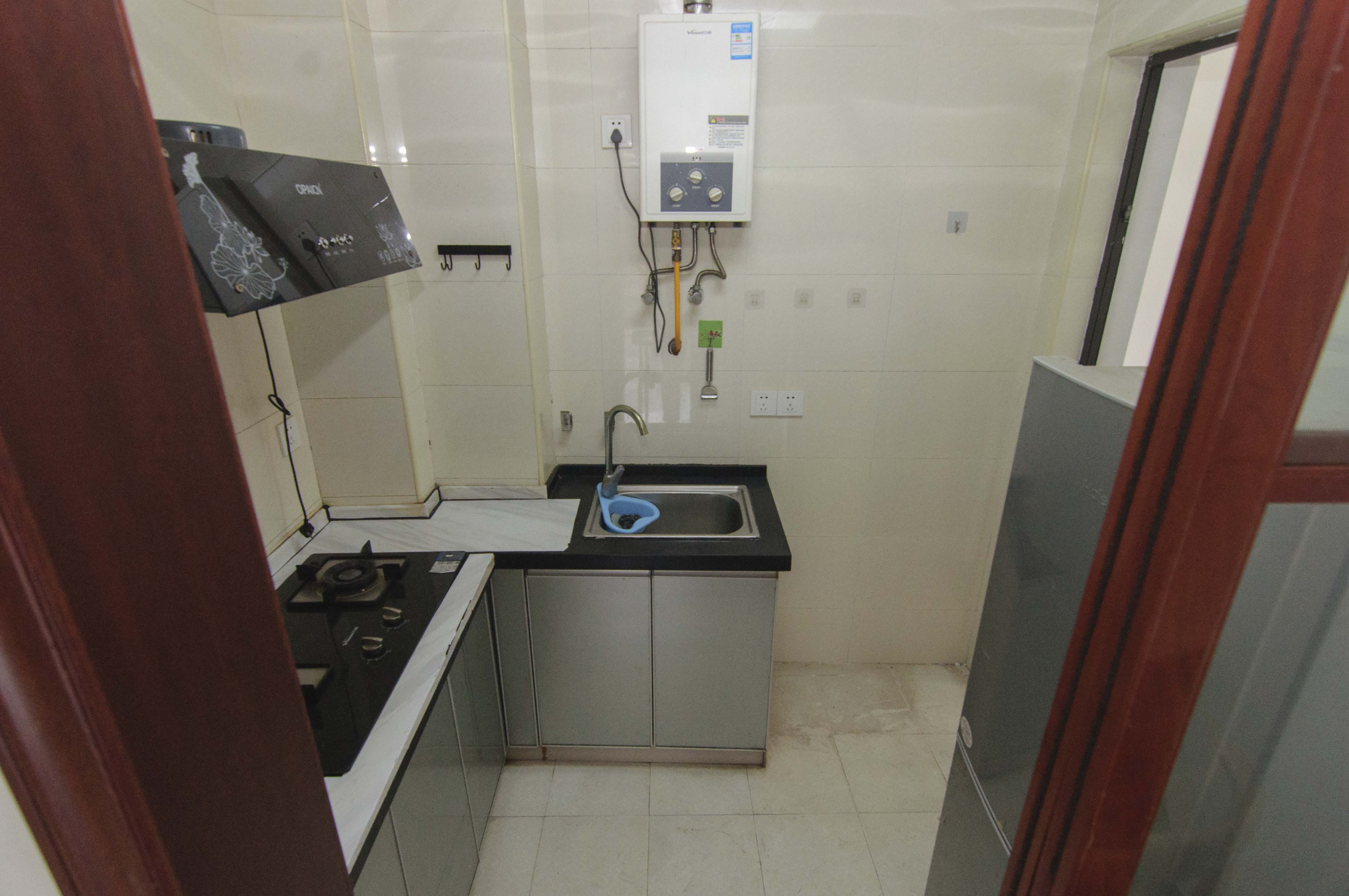 钱隆樽品(一、二、三期)  2室1厅1卫    65.0万厨房