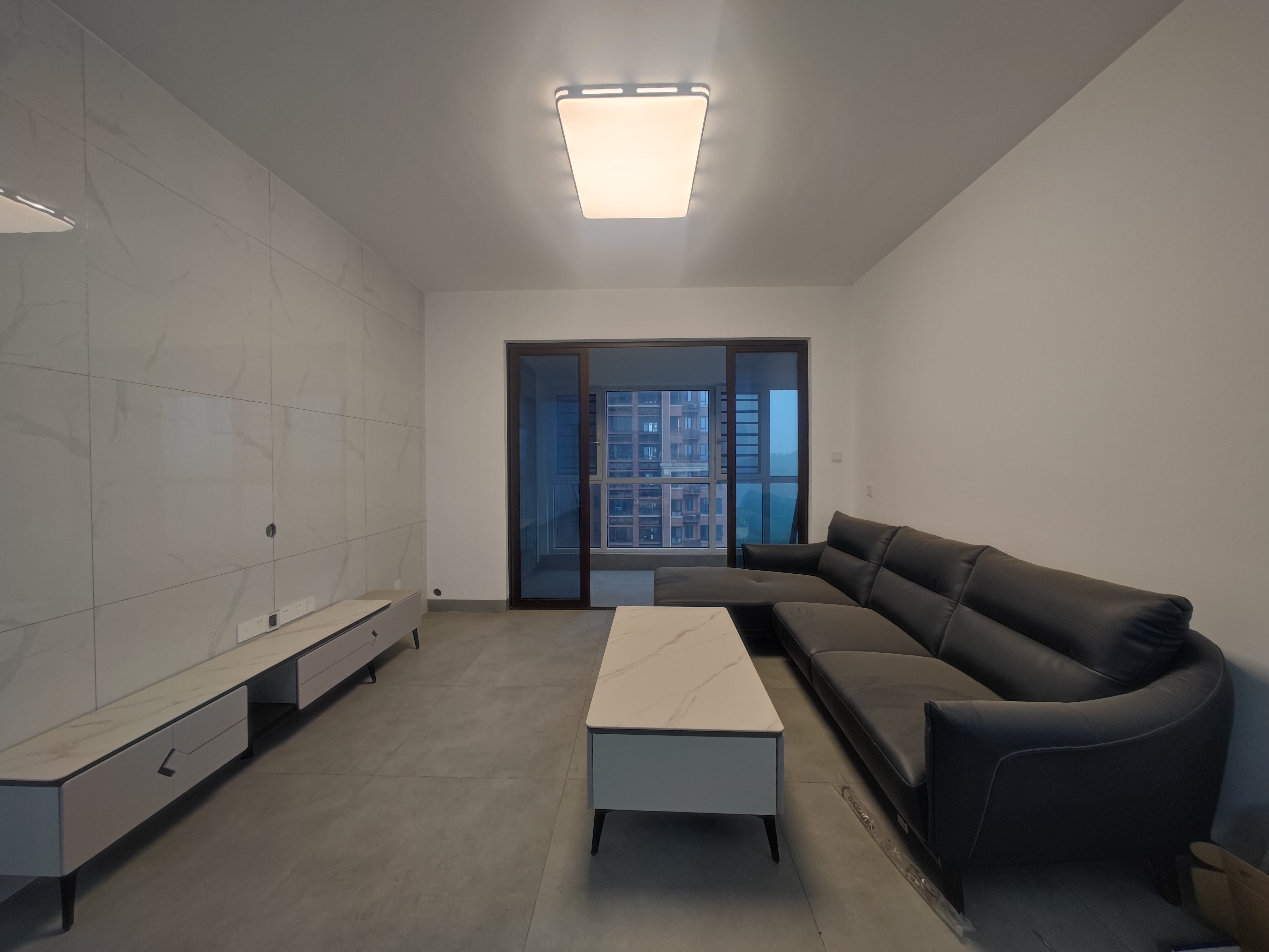 翡翠公园(北大资源) 3室2厅2卫 90.0万 翡翠公园(北大资源) 3室2厅2卫 90.0万室内图