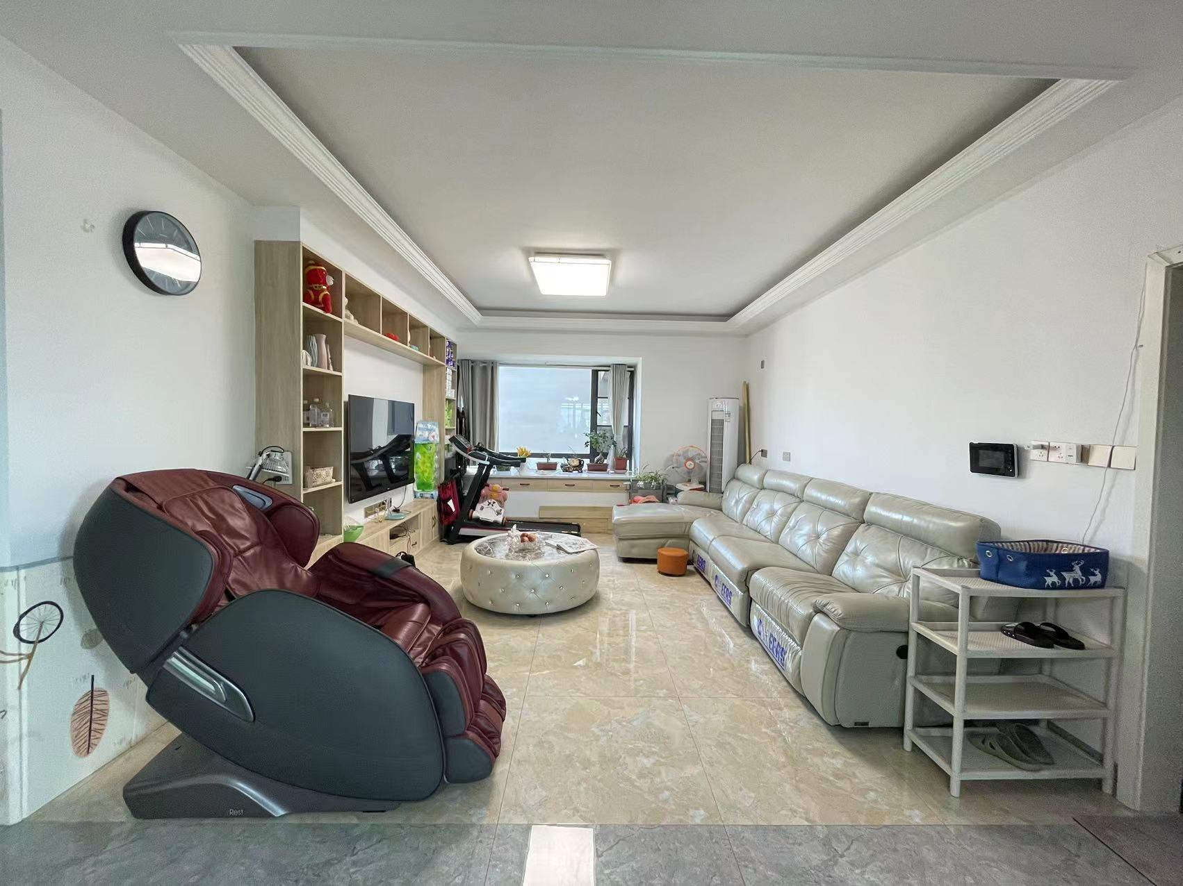 山水洲城华晨第一城 3室2厅2卫 62.00万 山水洲城华晨第一城 3室2厅2卫 62.00万室内图