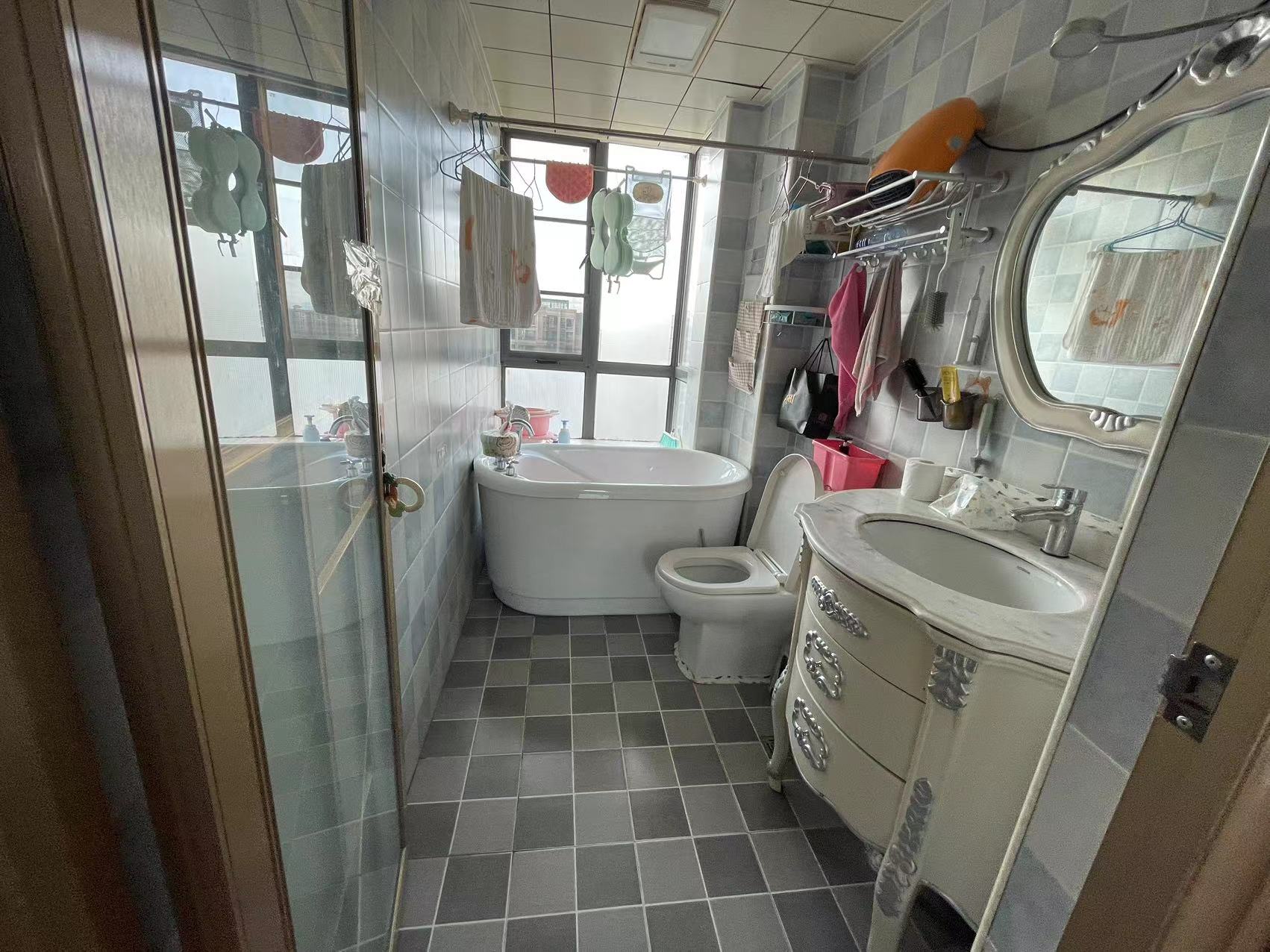 山水洲城华晨第一城 3室2厅2卫 62.00万 山水洲城华晨第一城 3室2厅2卫 62.00万室内图