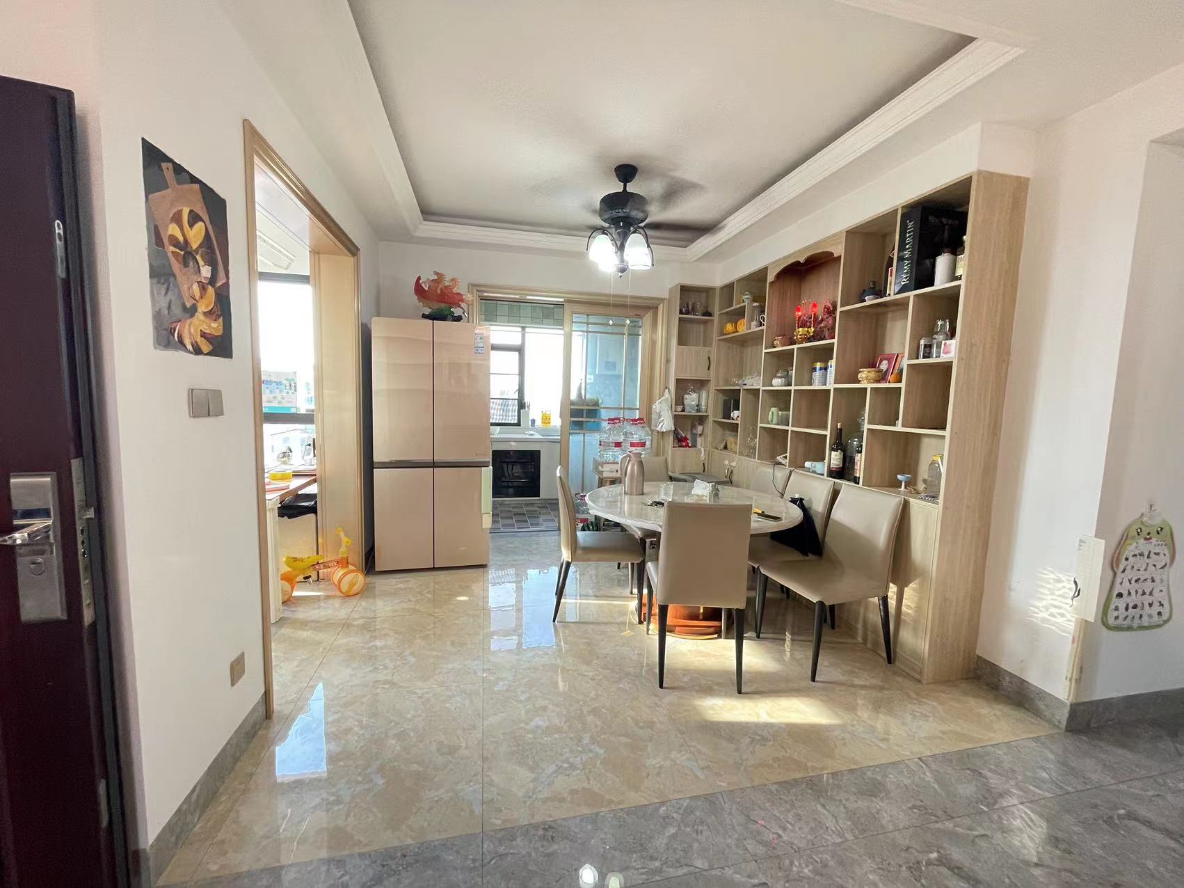 山水洲城华晨第一城 3室2厅2卫 62.00万 山水洲城华晨第一城 3室2厅2卫 62.00万室内图