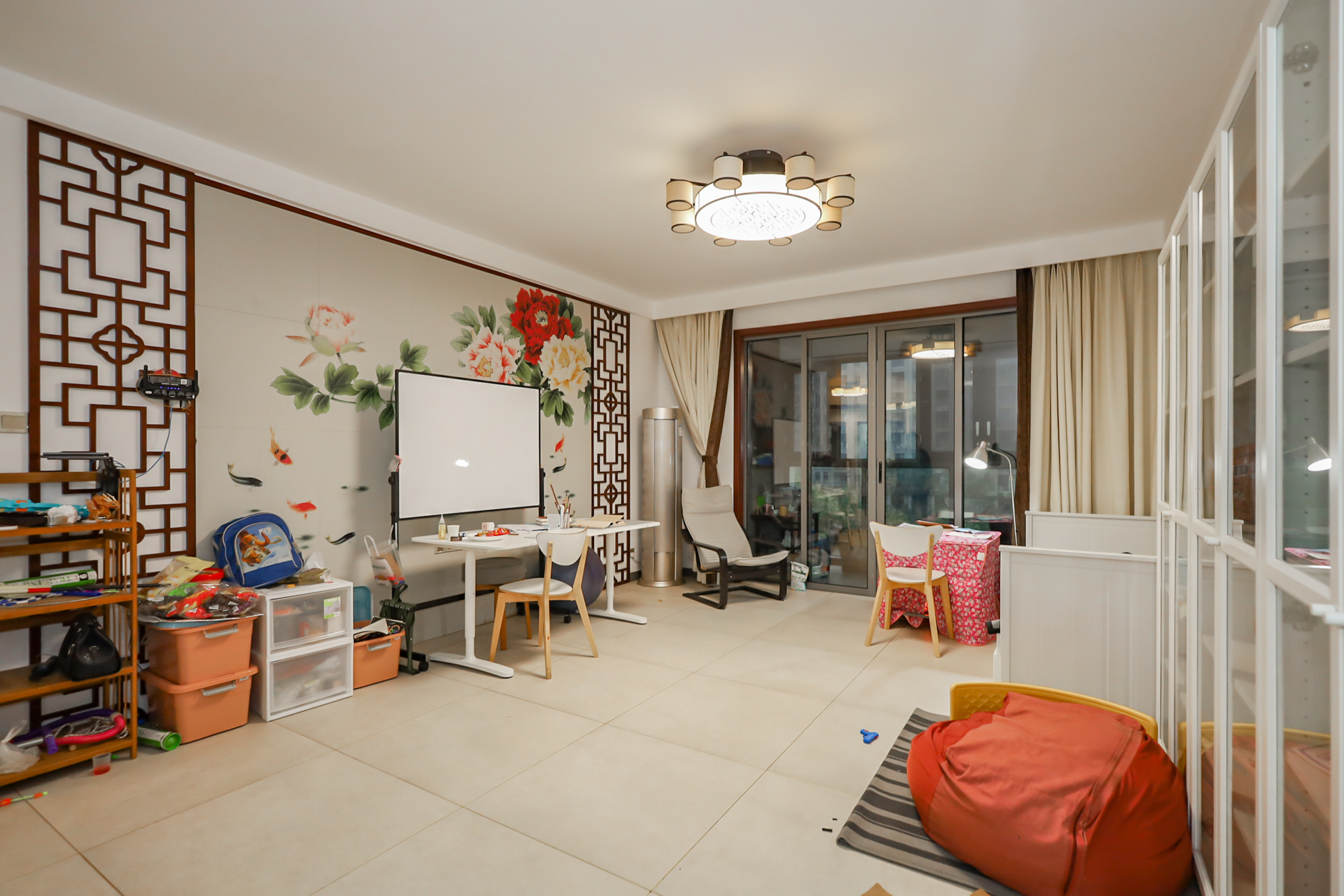 八方小区C区  3室2厅2卫    430.0万客厅