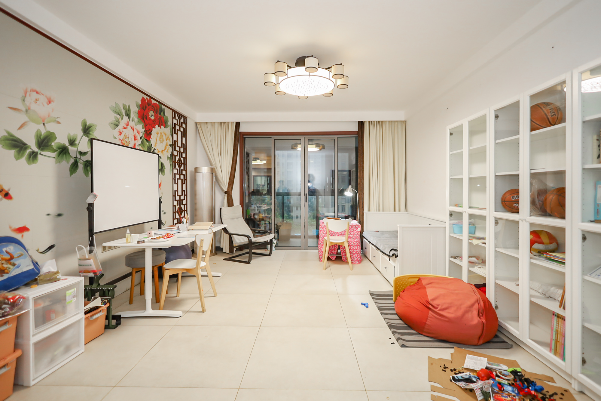 八方小区C区  3室2厅2卫    430.0万客厅