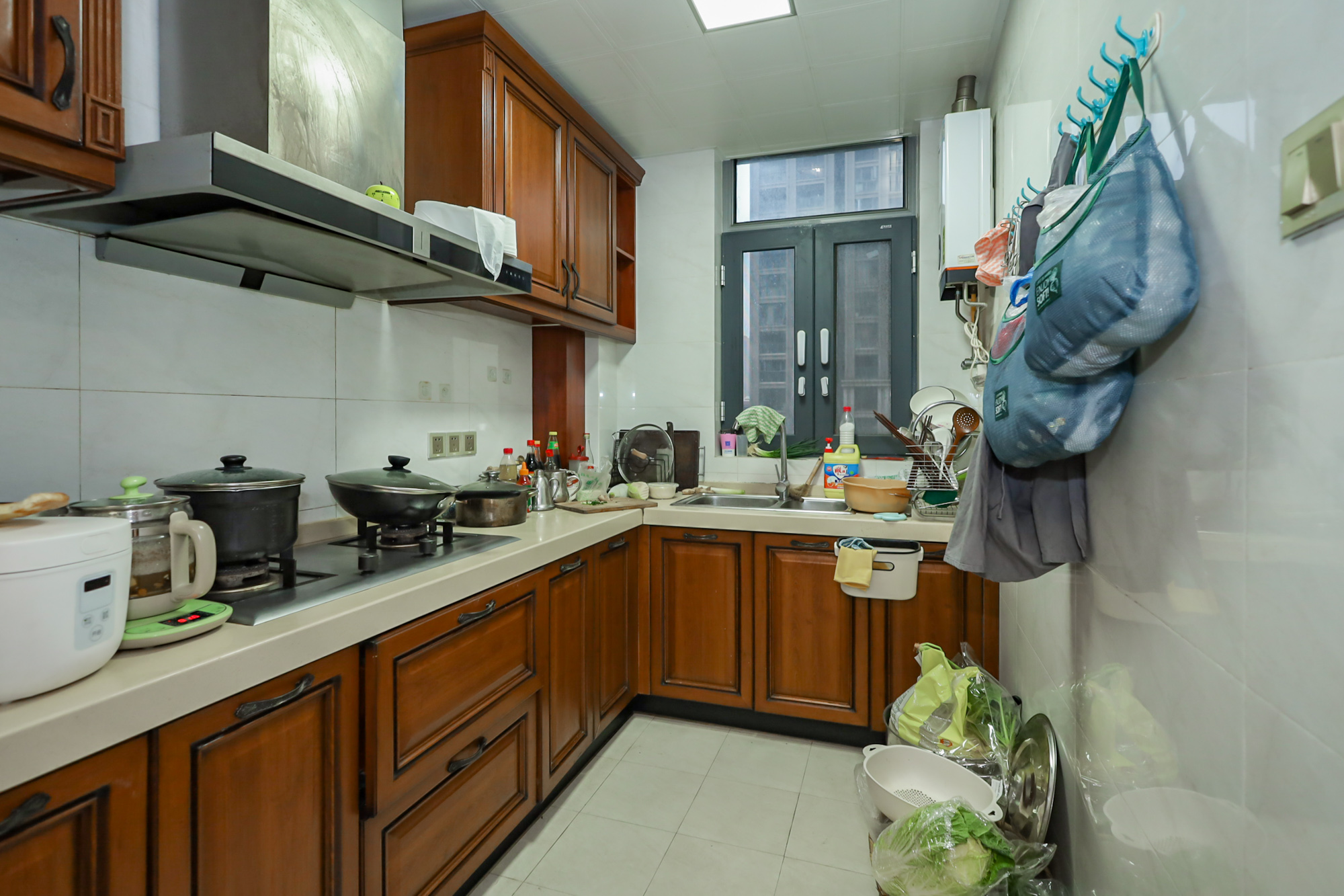 八方小区C区  3室2厅2卫    430.0万厨房