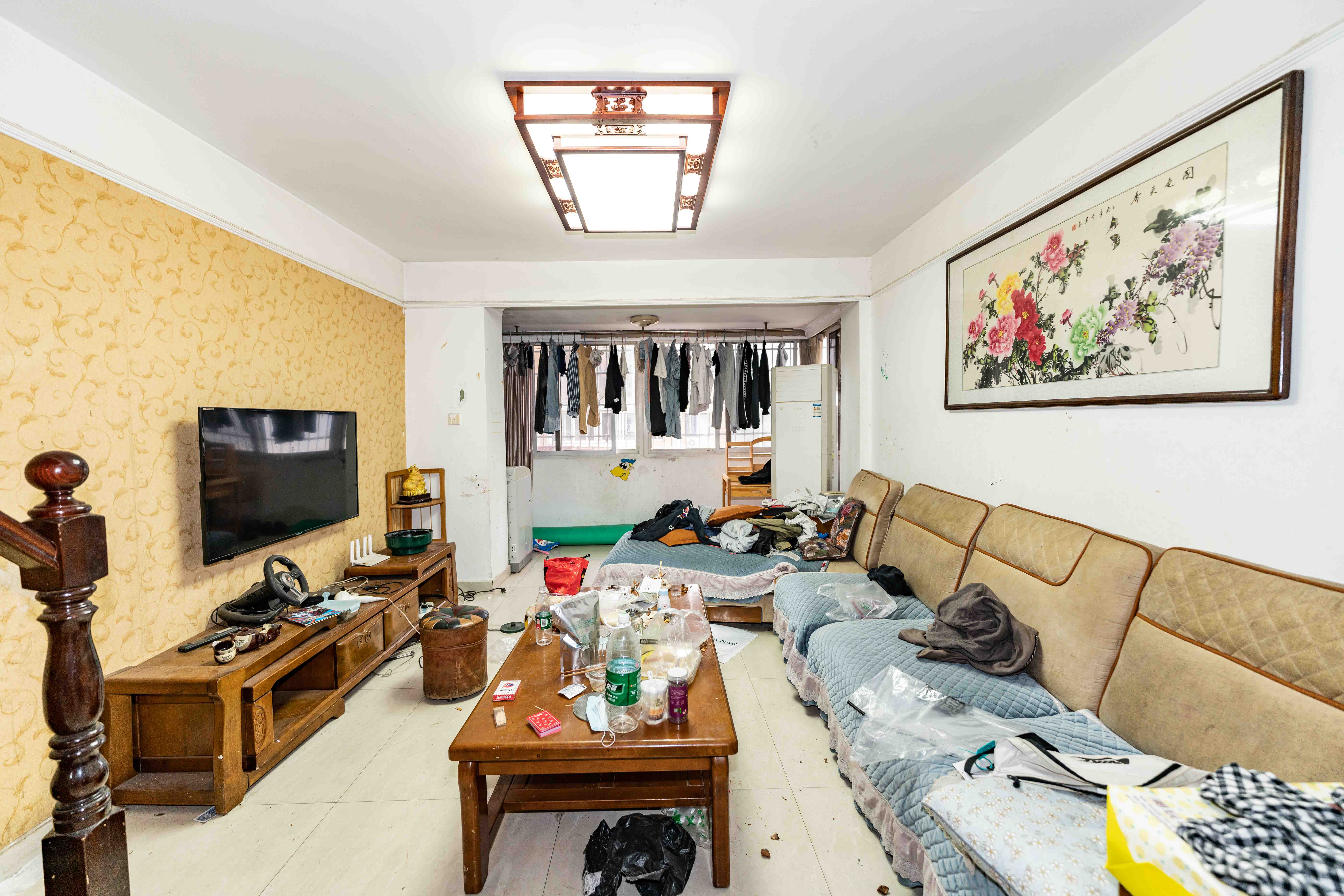 景环小区  4室2厅2卫   55.00万